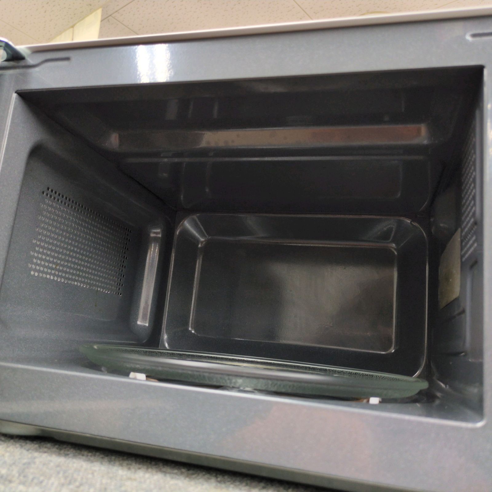 J302 ☆2020年製☆ヘルツフリー☆小キズ有り☆SHARP☆電子レンジ☆RE 