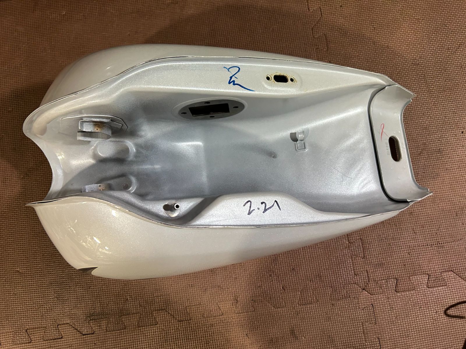YB125SP 純正タンク 1SF-W2411-00-P2 - メルカリ