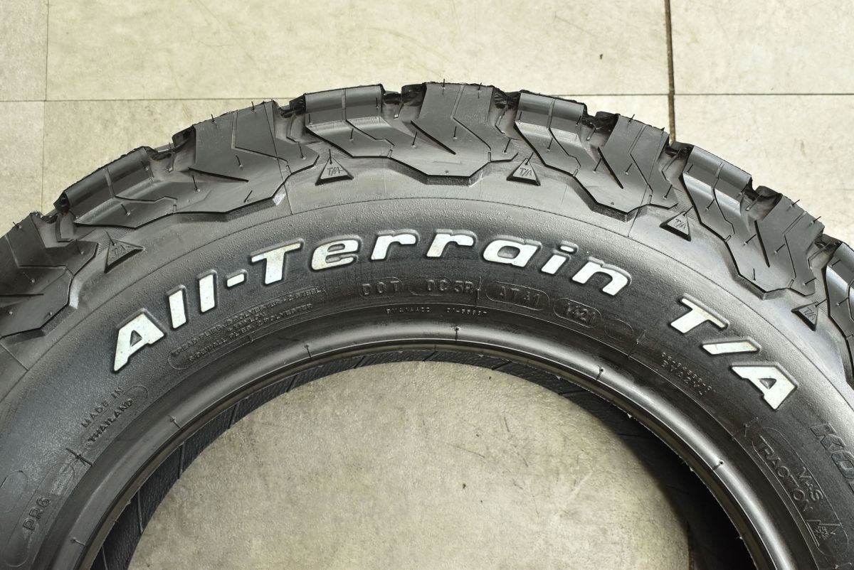 KO2 LT215|70R16