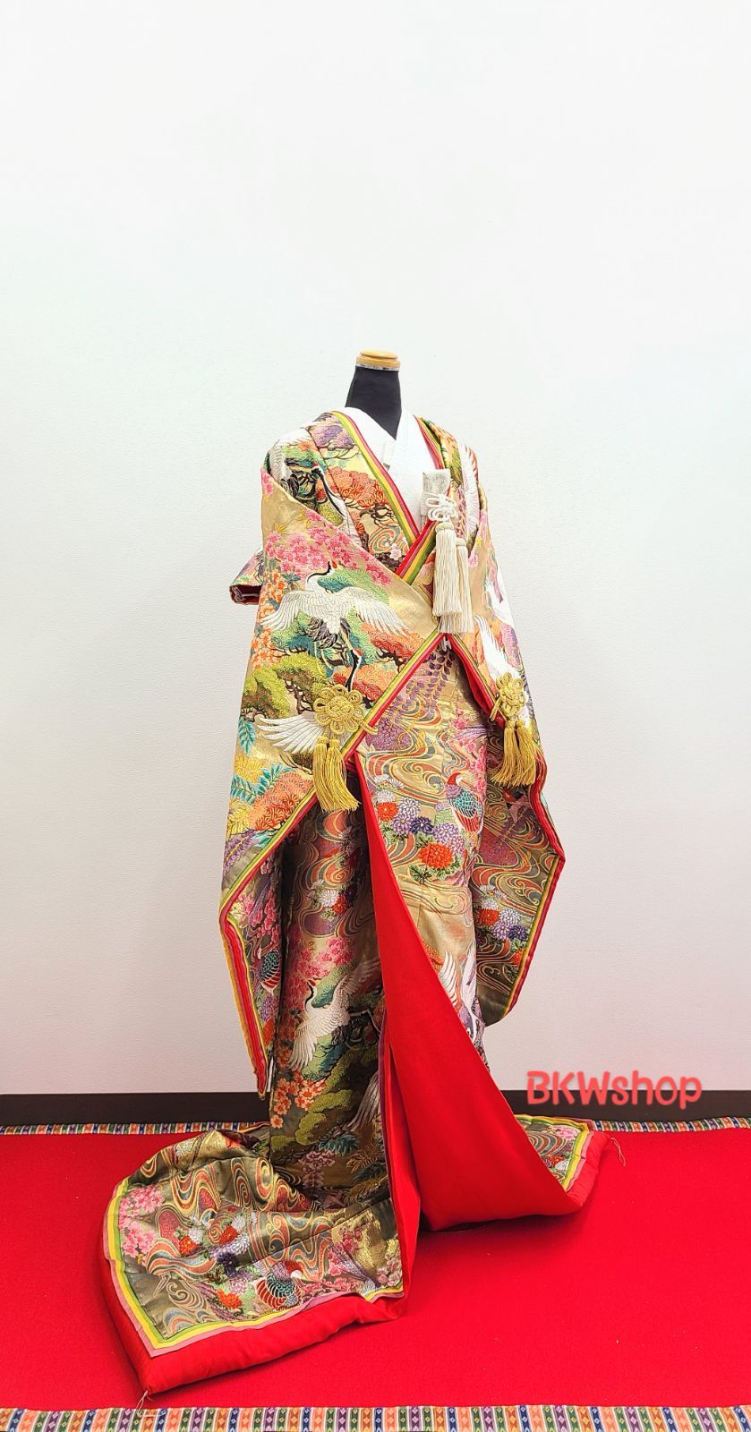 花嫁衣装（色打掛）金地 檜扇に鶴と松 - 水着