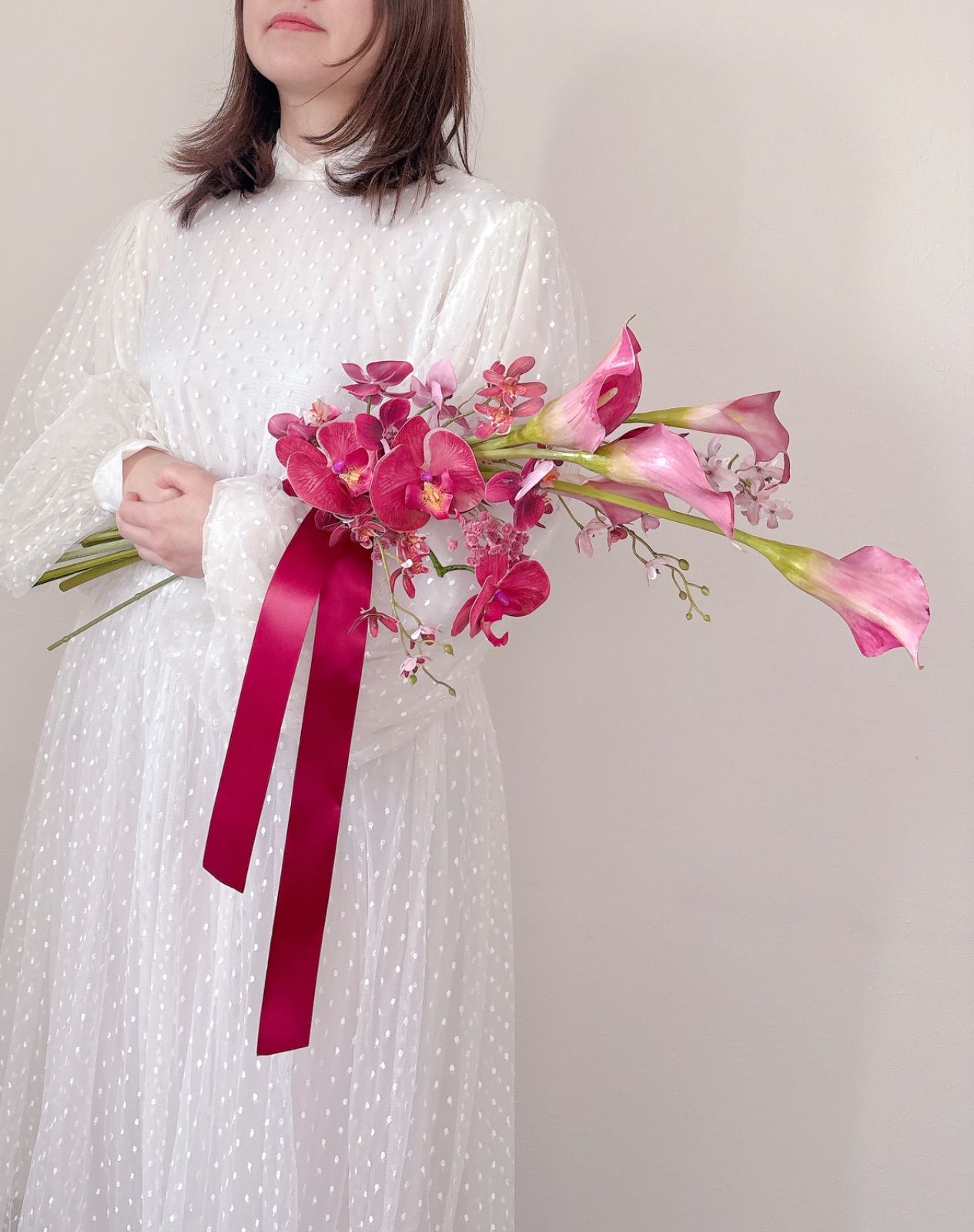 アームブーケ ボルドー バーガンディ ウェディングブーケ 造花 胡蝶蘭