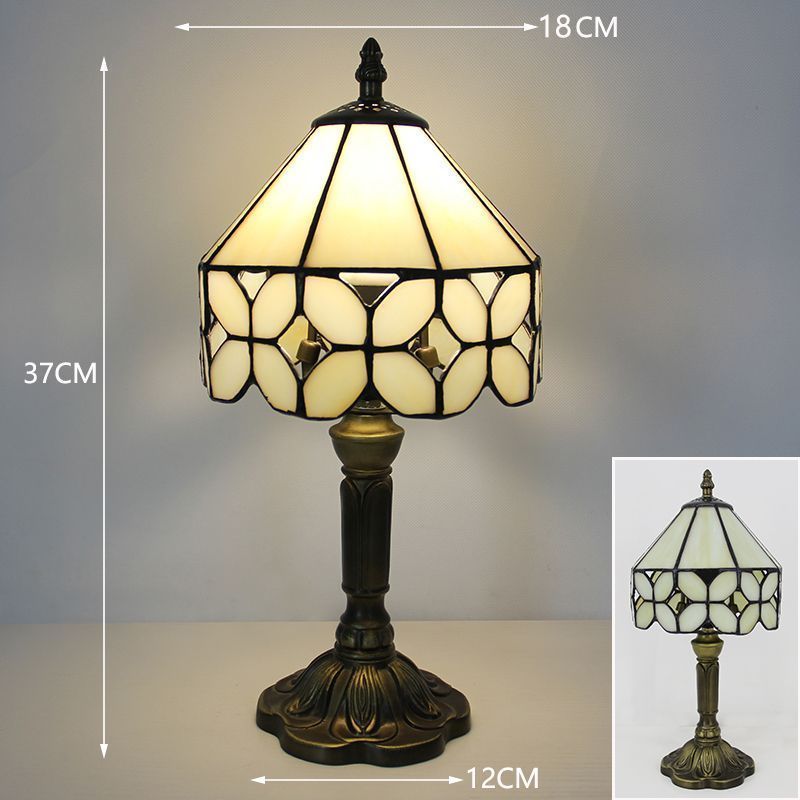 新品 未使用 LEDテーブルランプ ステンドグラス 照明クラシック