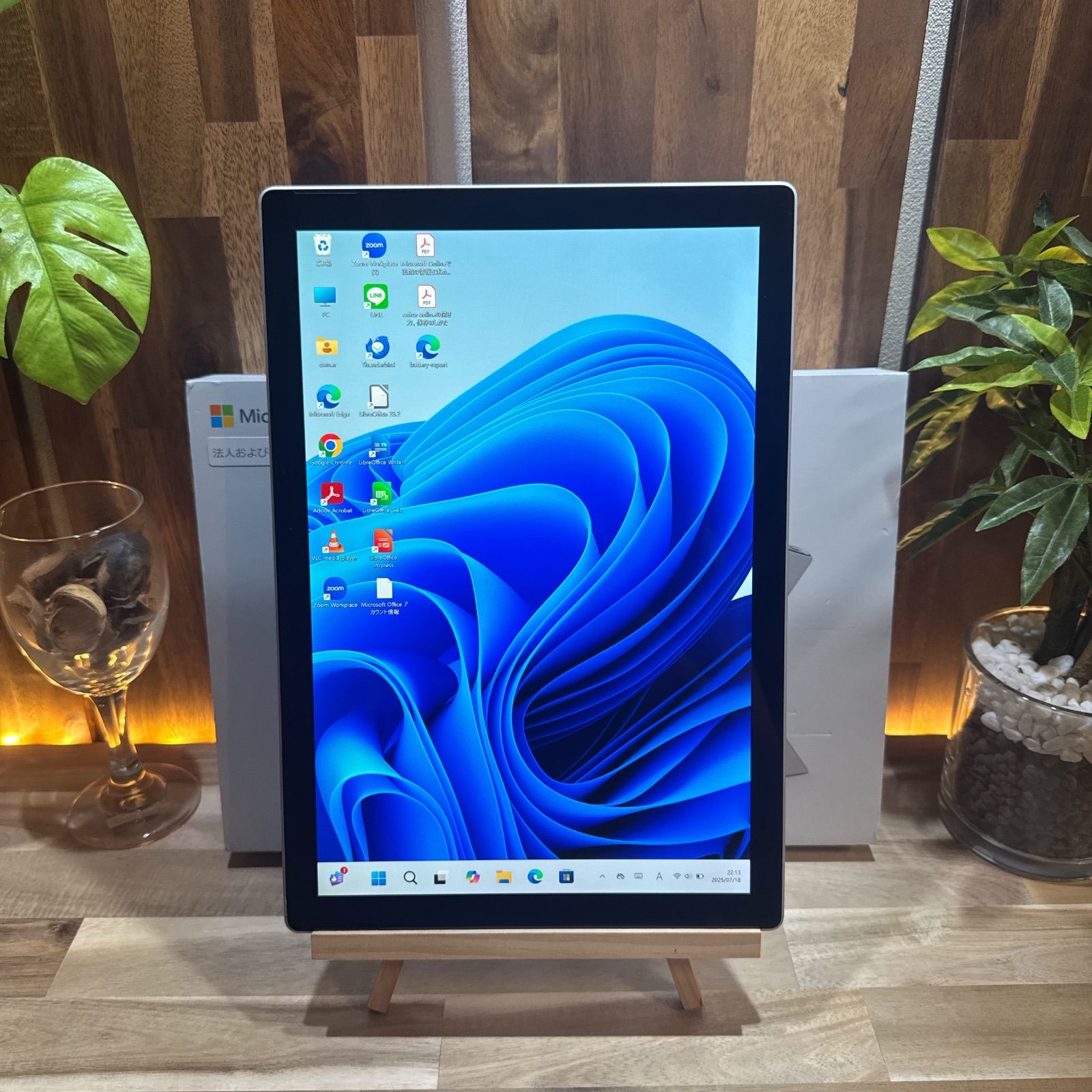 極美品2in1モデル‼️Surface Pro6☘プラチナ☘8GB☘ノートパソコン 公式ショップ限定価格❣️/ 準美品《2in1モデル》タッチパネル式