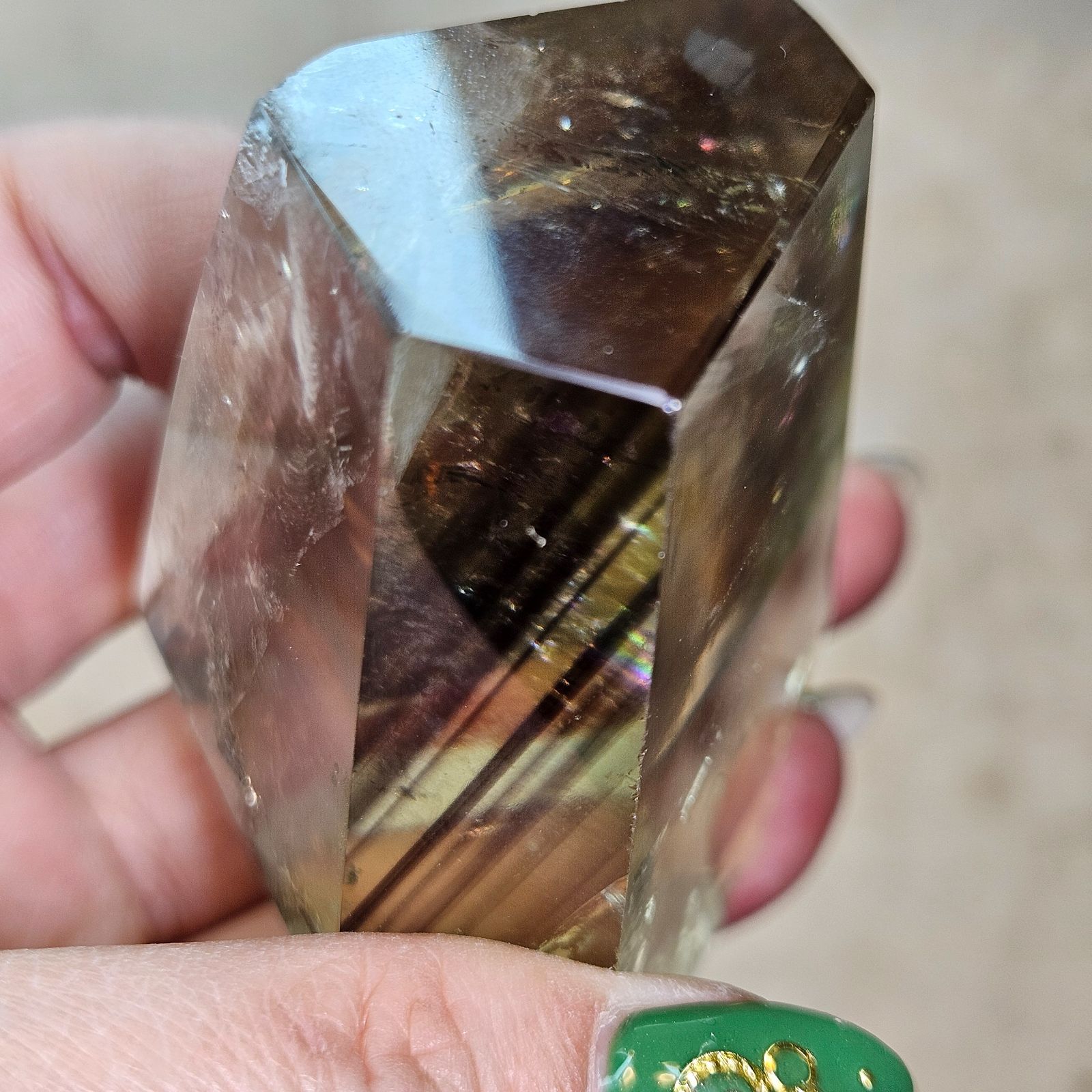 ハッキリ✨くっきり✨虹入り✨ファントムシトリン✨フリーフォーム✨