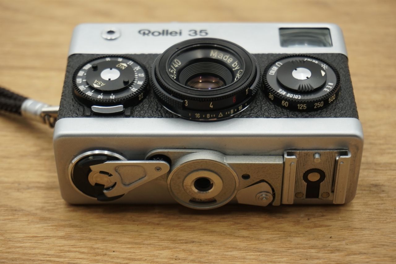 【露出計Ok・動作〇】Rollei 35 ローライ フィルムカメラ シンガポール 9447 美品 Rollei 35 露出計OK シンガポール製 - メルカリ