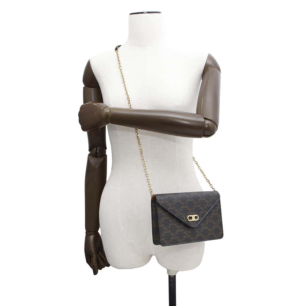 セリーヌ チェーンウォレット トリオンフ マイヨン PVC 10F822CZT  