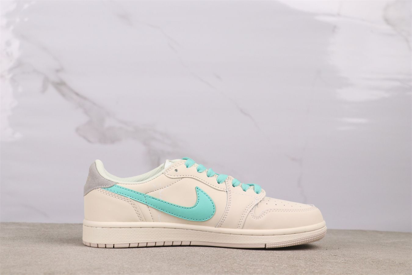 エアジョーダン ローカット スニーカー グリーン NIKE AIR JORDAN 1 LOW 