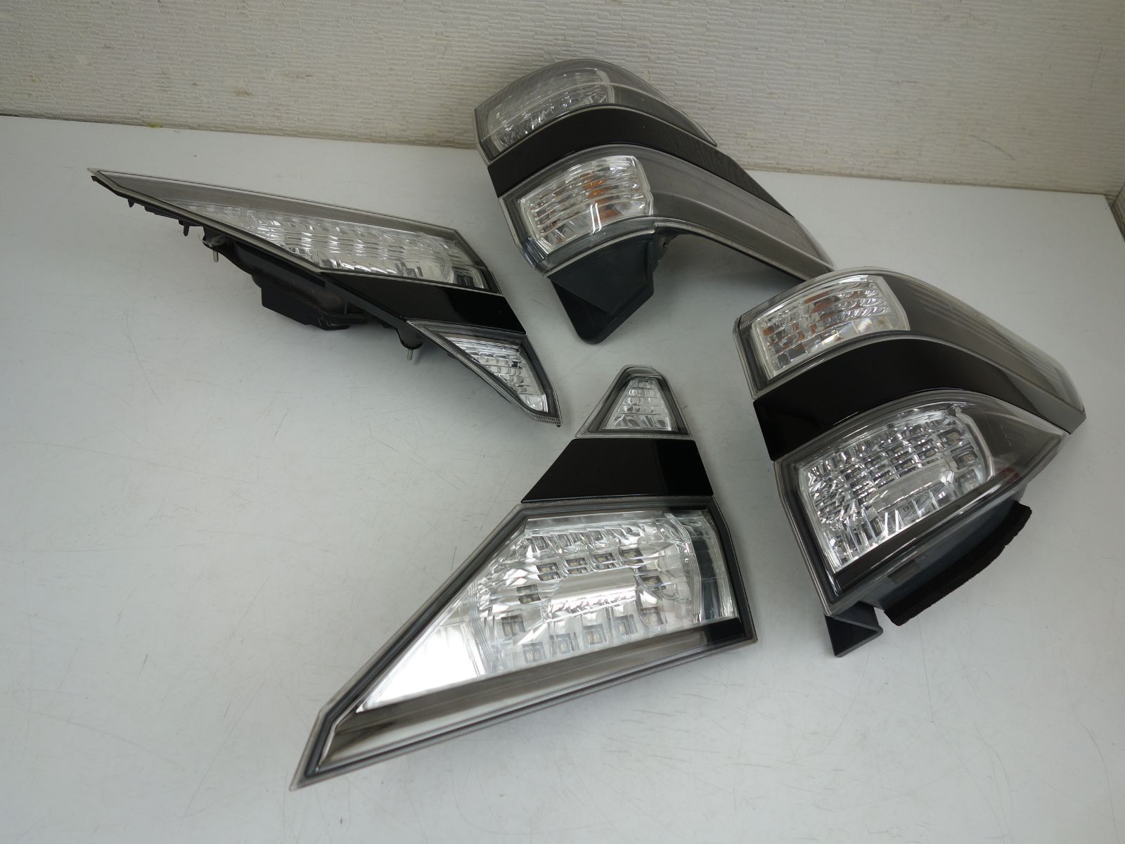 Honda タクトフルマーク　サイドカウル・フェンダーテールライト等 Honda タクトフルマーク サイドカウル・フェンダーテールライト等