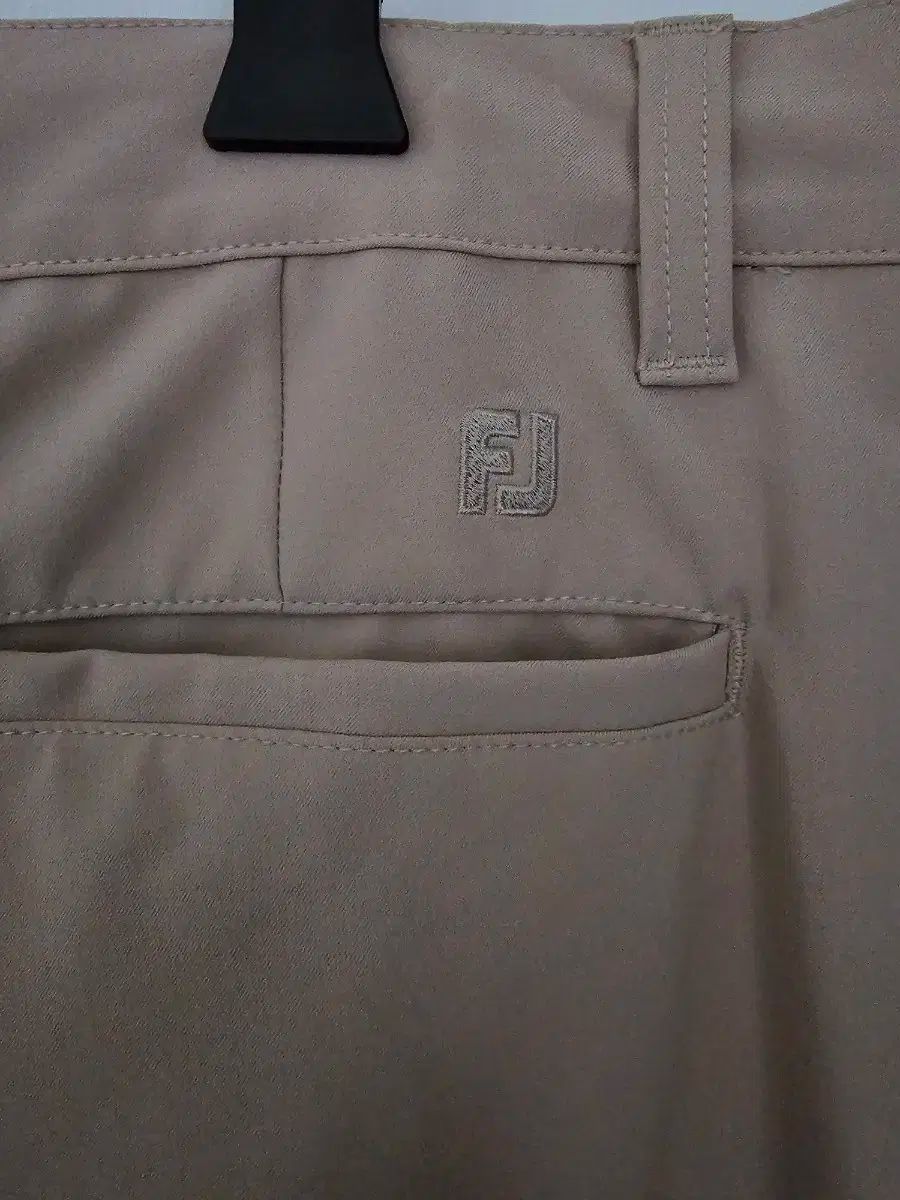 FJ