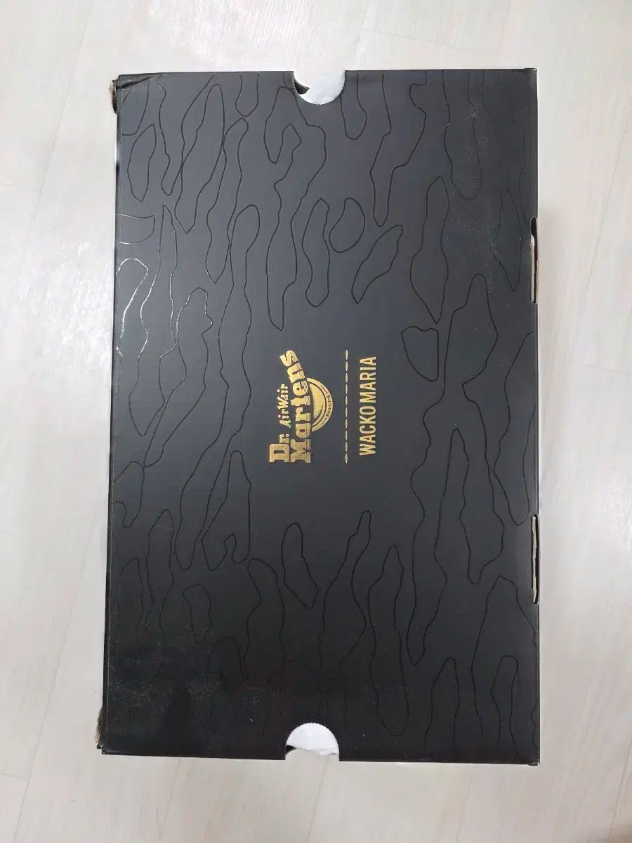 300 DR. MARTENS x WACKO MARIA 1461 タイガー カモヘア ウール ブラック 白