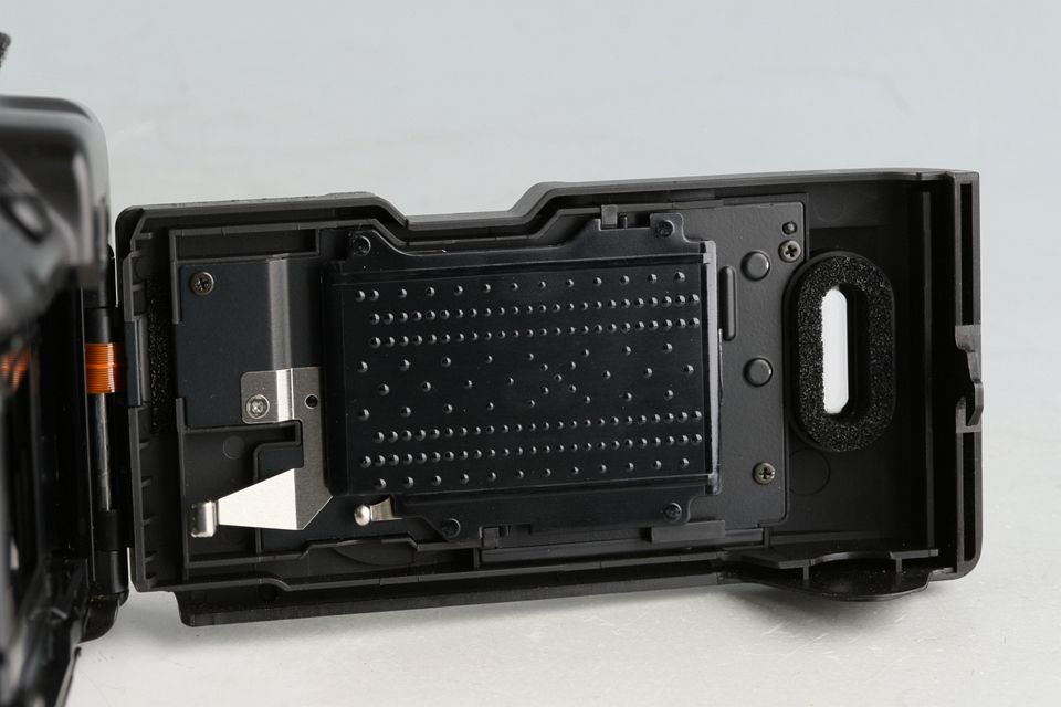 Canon Autoboy S 35mm Point ショップ & Shoot Film Camera #57902L9