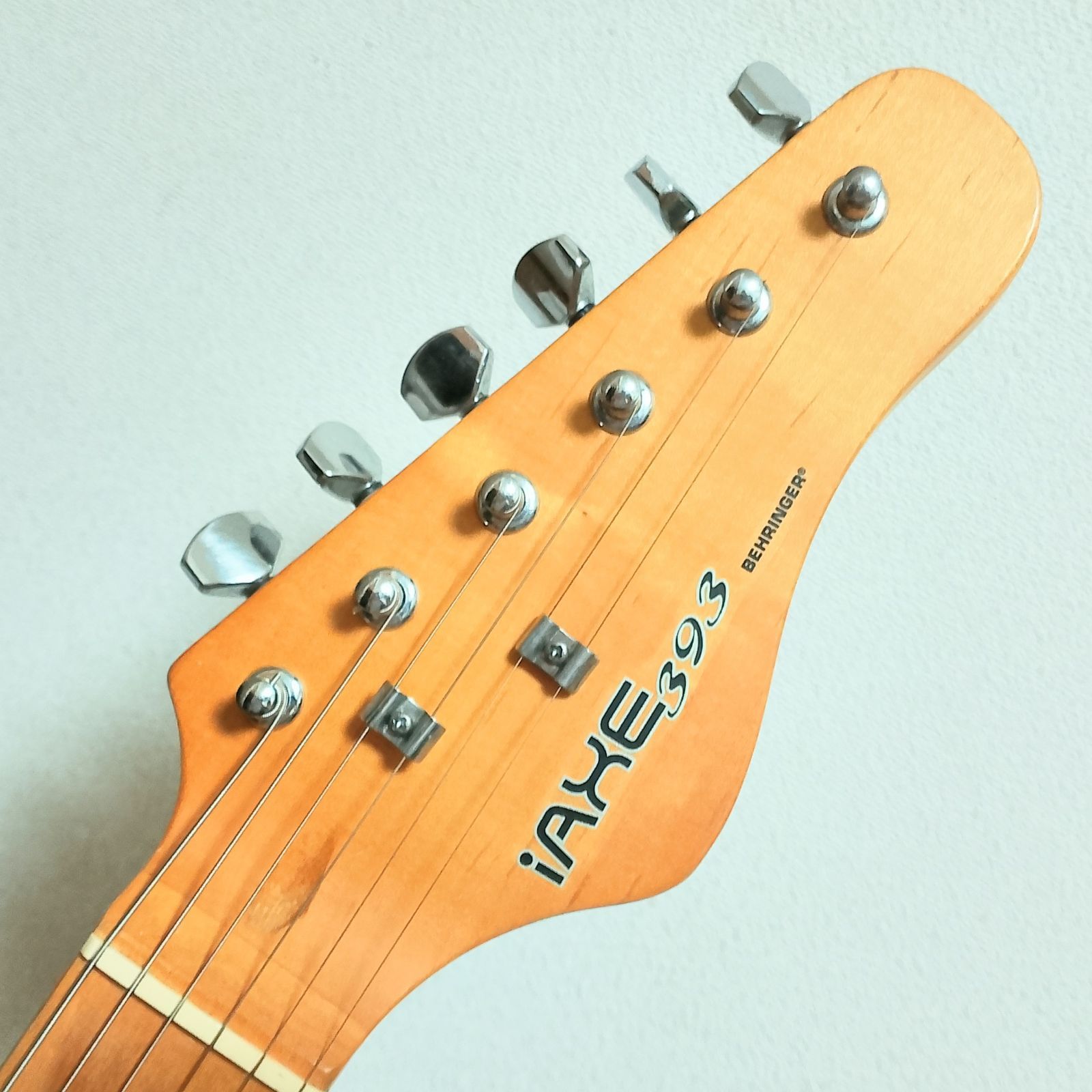 BEHRINGER iAXE393 USB端子付き エレキギター 弦は新品！ ギター