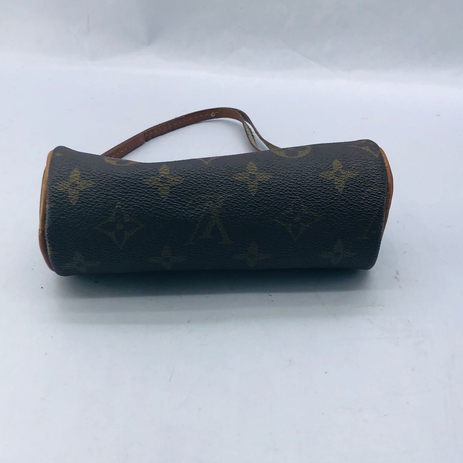 LOUIS VUITTON ルイヴィトン ポーチ ラウンド 円柱 バッグ LOUIS VUITTON ルイヴィトン ポーチ ラウンド 円柱 バッグ