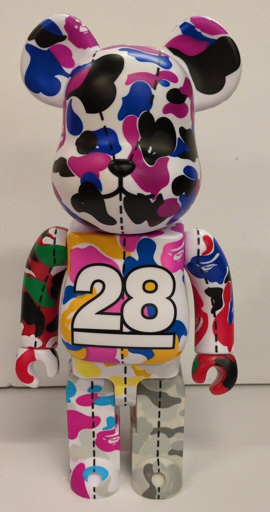 MEDICOMTOY BE RBRICK 28TH ANNIVERSARY 2 400% BAPE CAMO