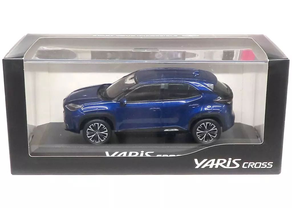 新品未開封】ヤリスクロスミニカー 1/30 トヨタ ヤリスクロス YARIS