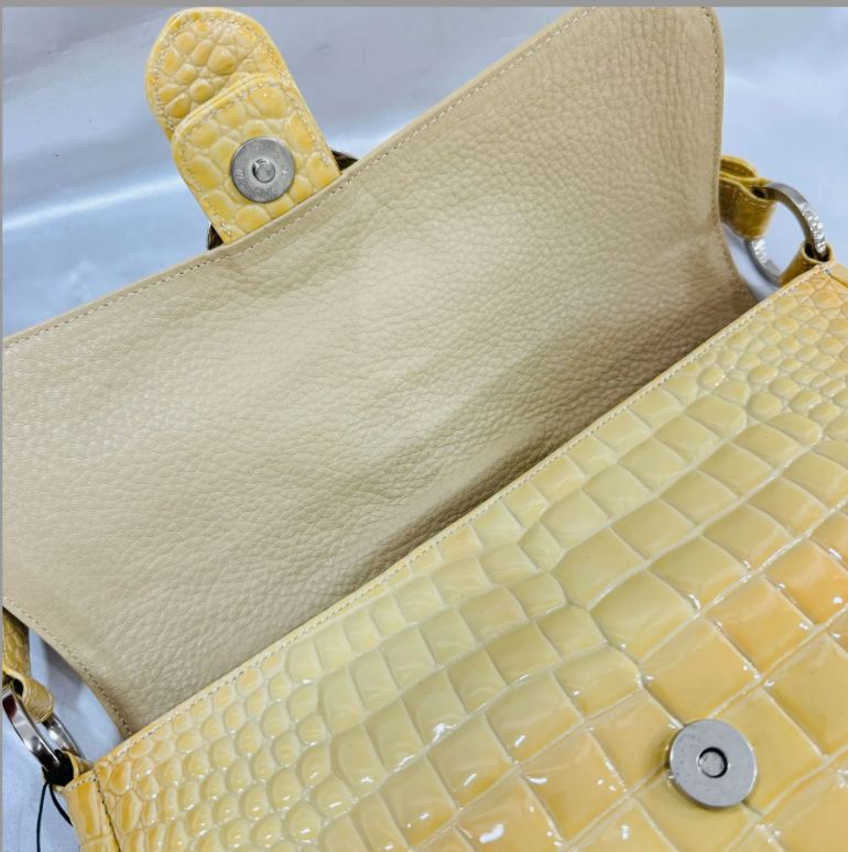 新品正規品  A【タグ付き】MONTOWA レザー 本革 牛革 ハンドバッグ モントワ バッグ