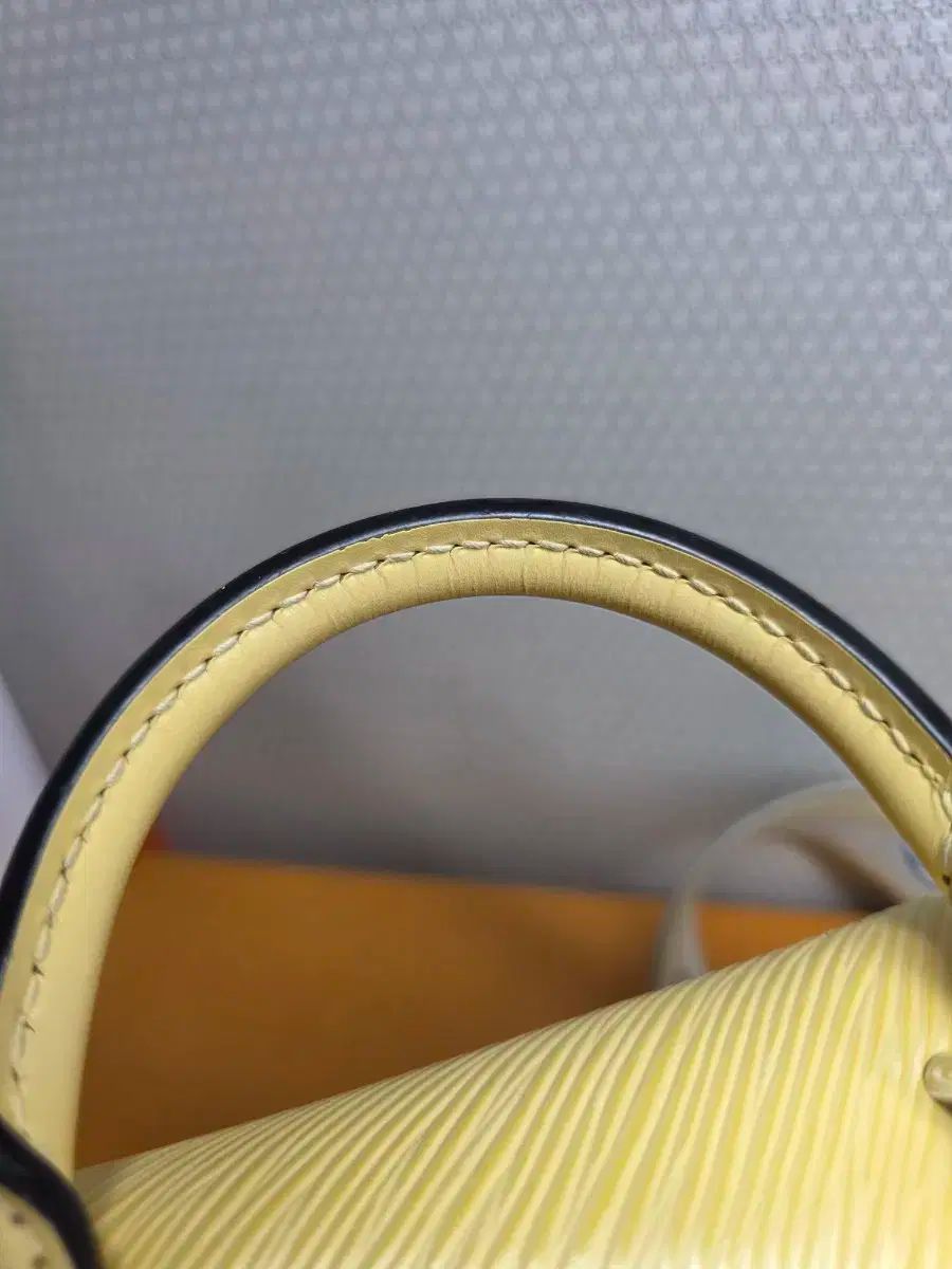 アン トップハンドル