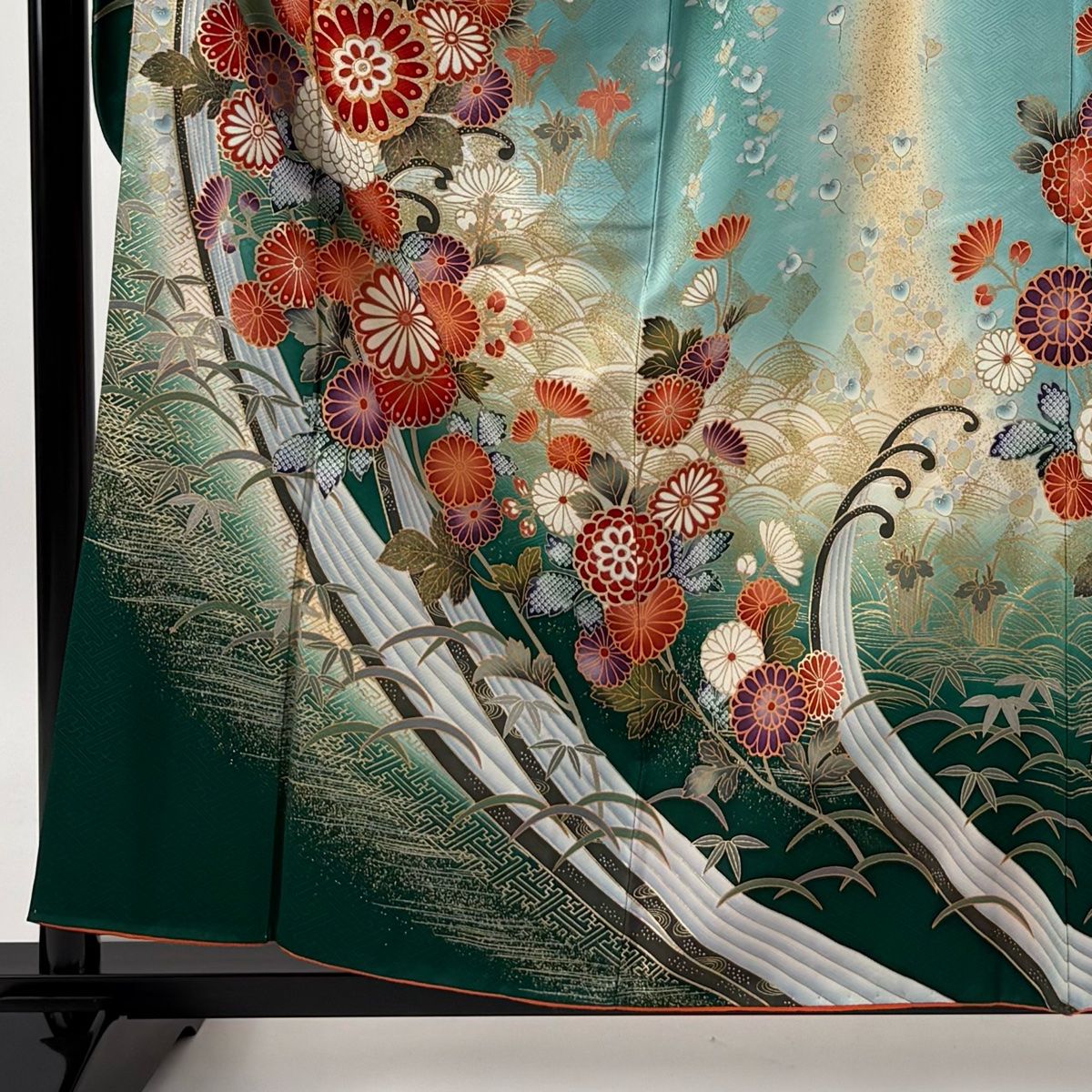 振袖 身丈158cm 裄丈63cm S 袷 菊 笹 金銀彩 ぼかし 水色 正絹 秀品