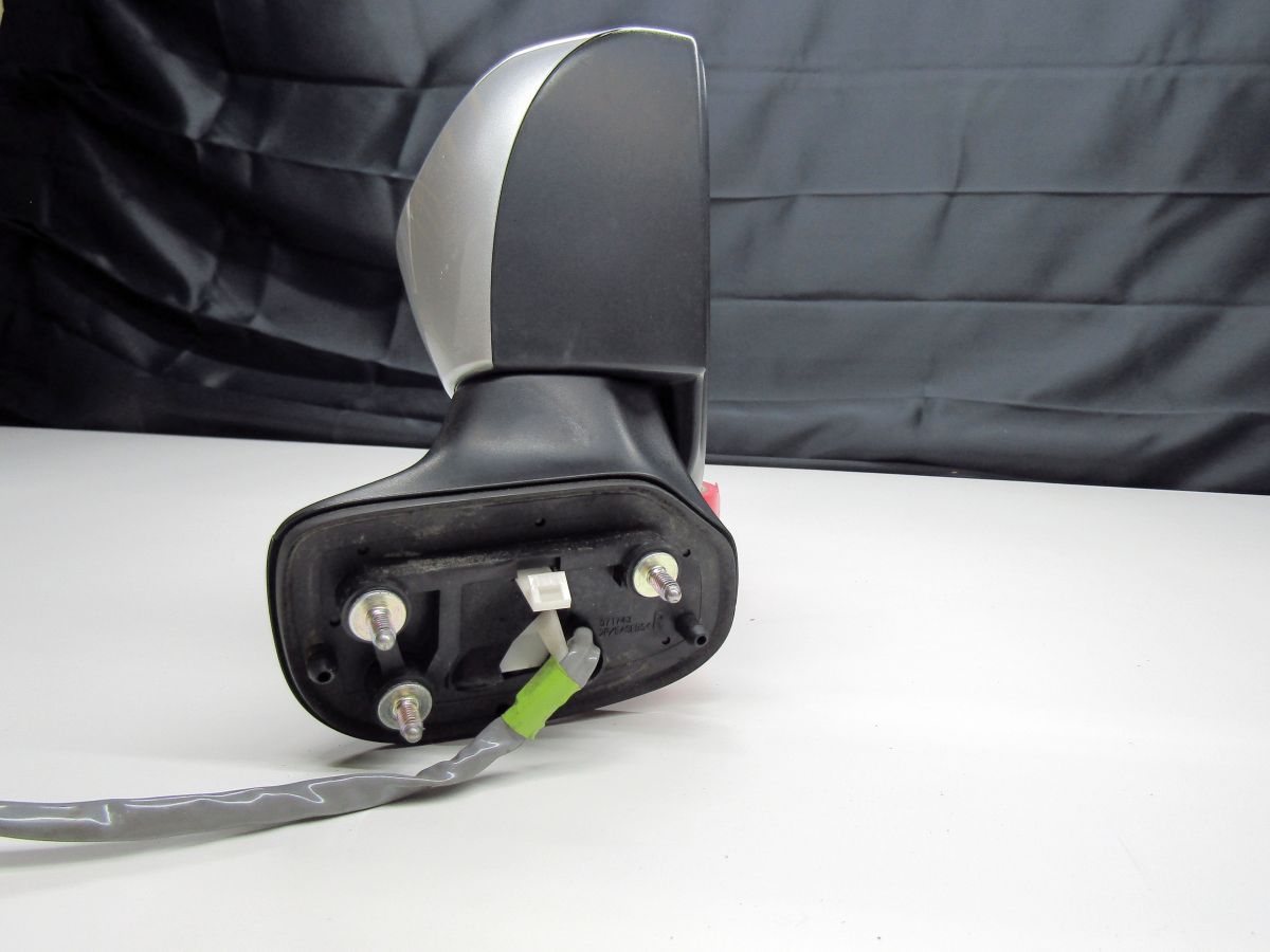 160 カローラフィールダー