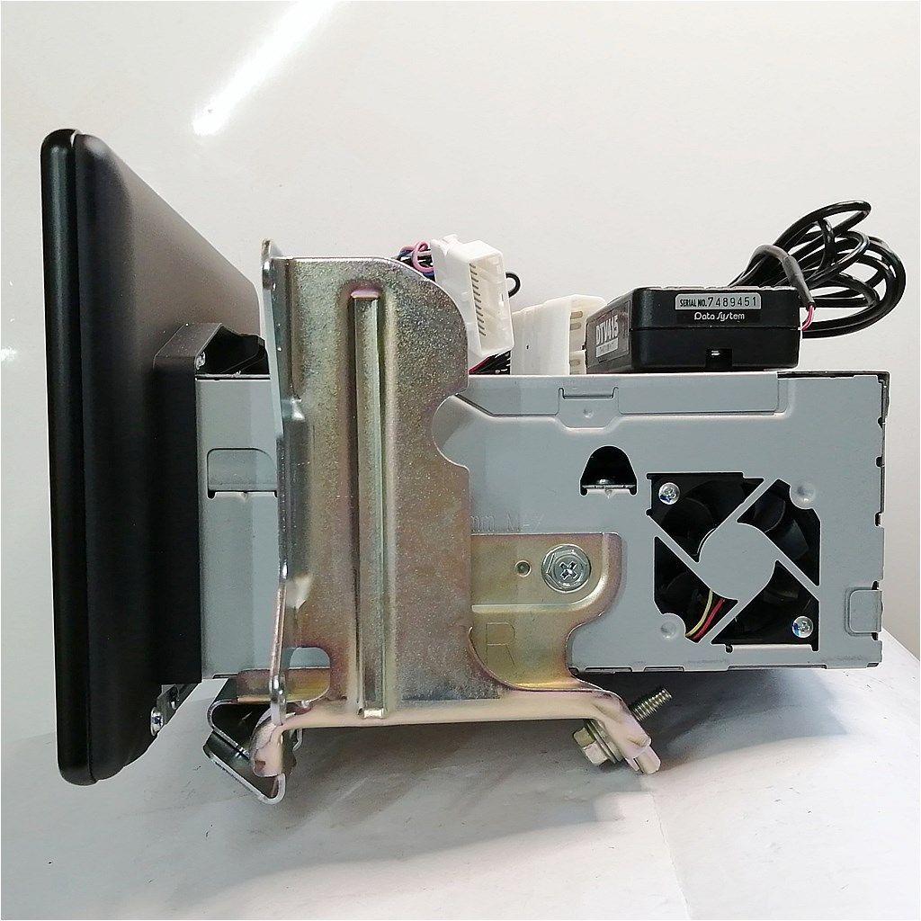 DAIHATSU ダイハツ　AVH-8308ZY トヨタ/ダイハツ純正 DA9インチ 86180-B1270 AVH-8308ZY - メルカリ