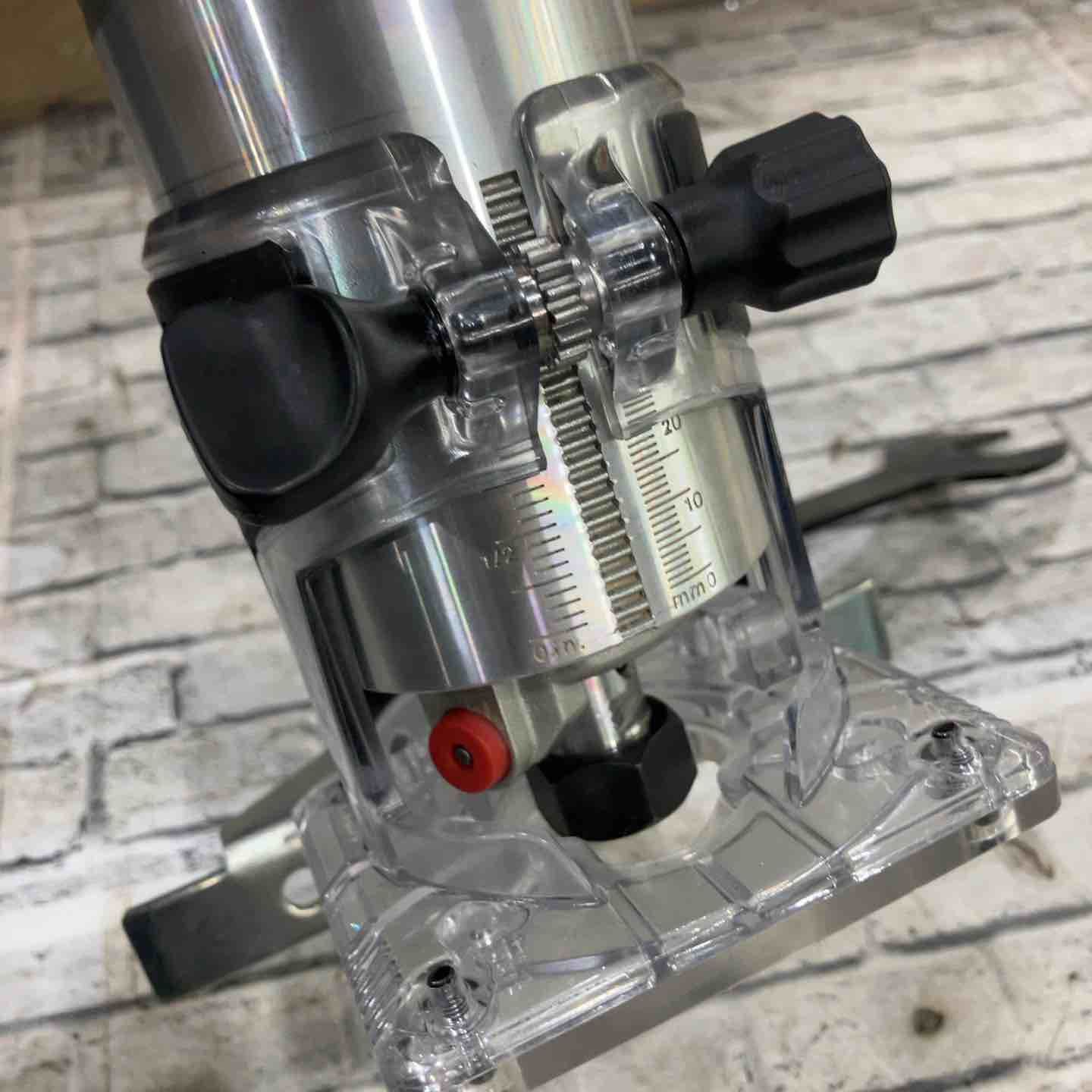 makita コードレストリマー