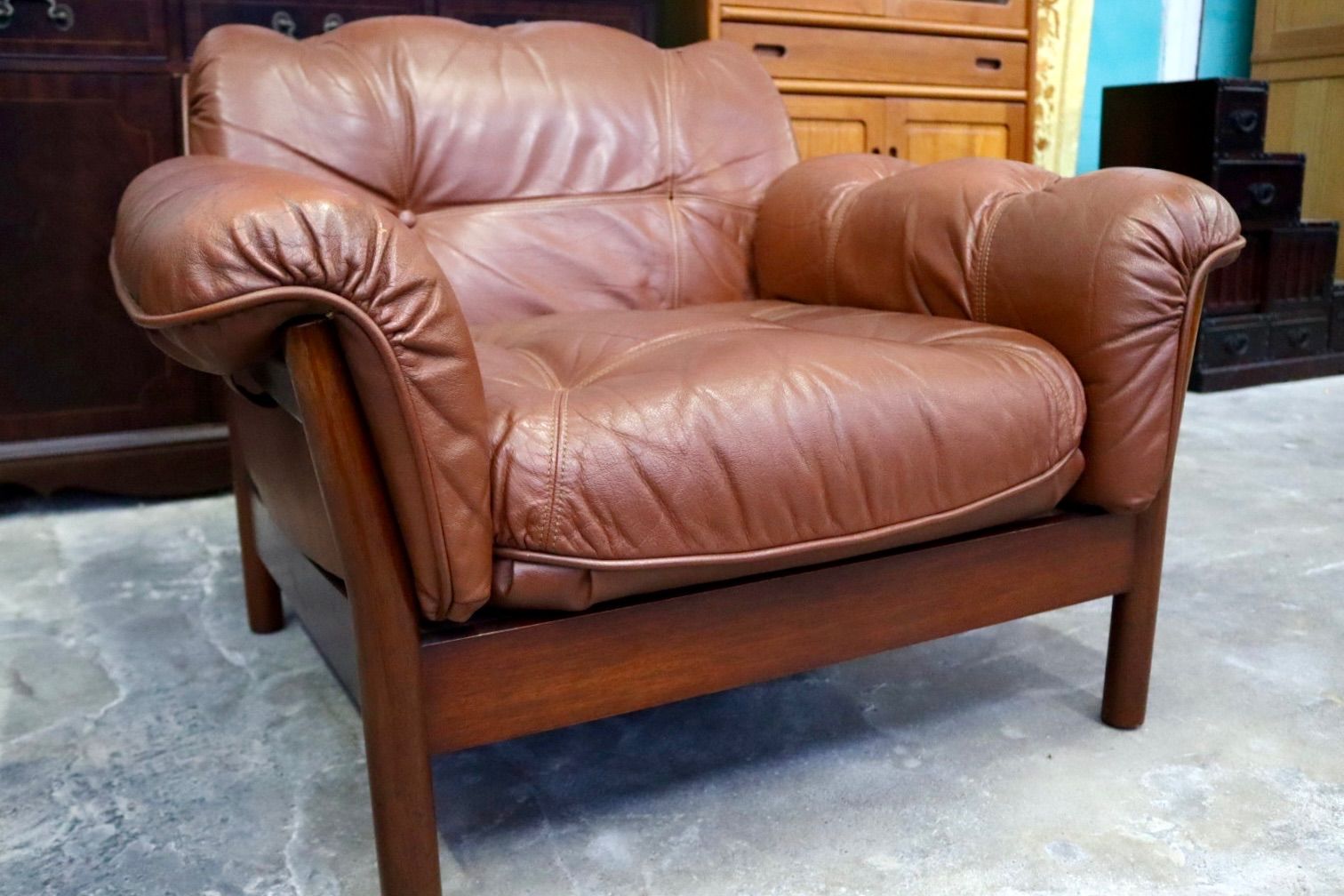 GMIH223C maruni マルニ Madison 1人掛けソファ シングルソファ 本革 ブラウン 北欧スタイル ヴィンテージ マルニ NEXPOTALLINN_EU