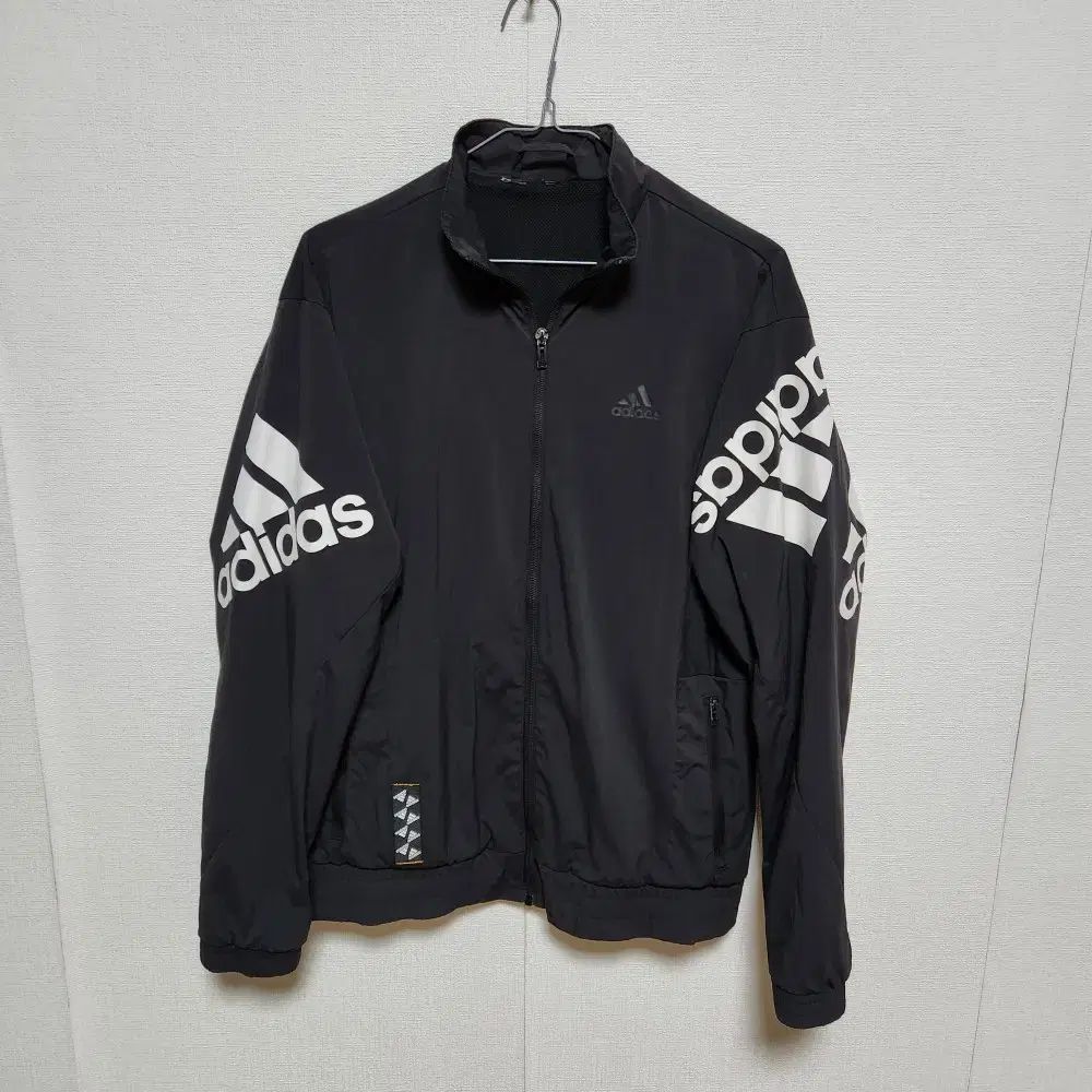ほく様adidas ブラック ジップアップジャケット ASIA S adidas(アディダス) メンズ ジップアップ ジャケット 90S @ 9920