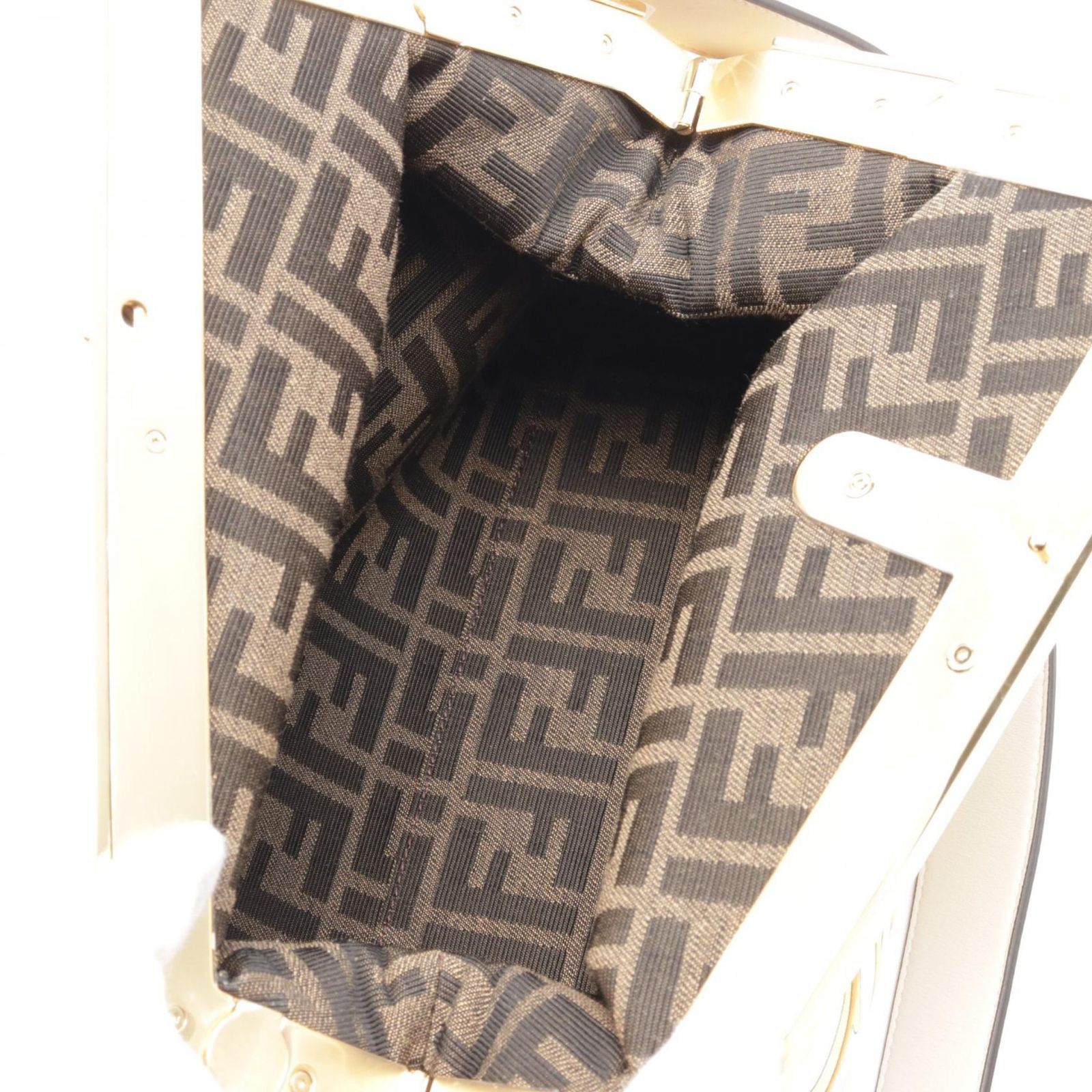 【新品】FENDACE フェンダーチェ　クラッチ　セカンドバック 新品】FENDACE フェンダーチェクラッチセカンドバック