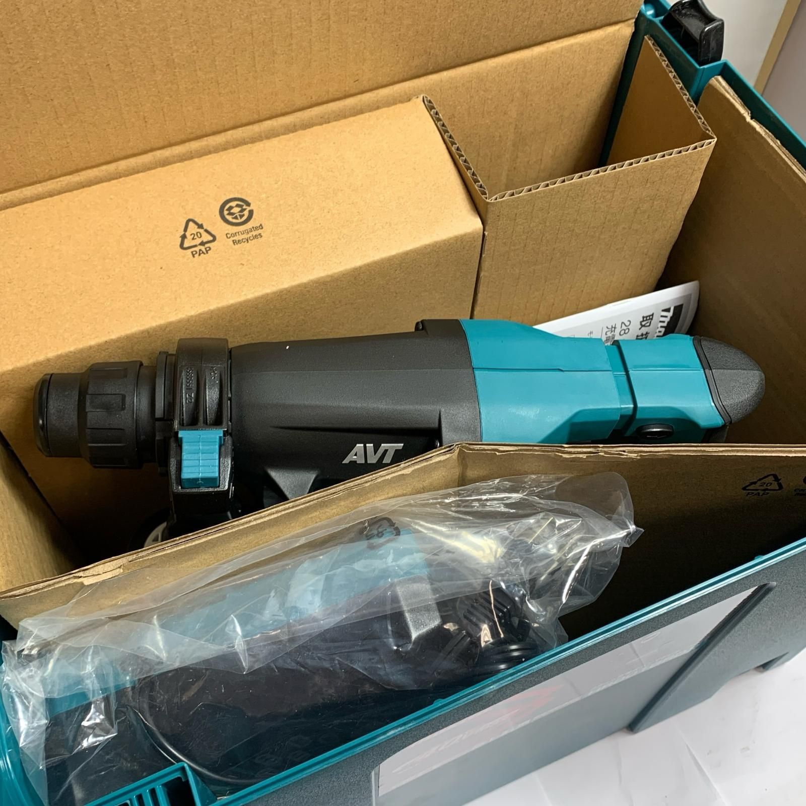 ♭♭MAKITA マキタ 充電式ハンマドリル 充電器 充電池2個 ケース付 40v HR001GRDX