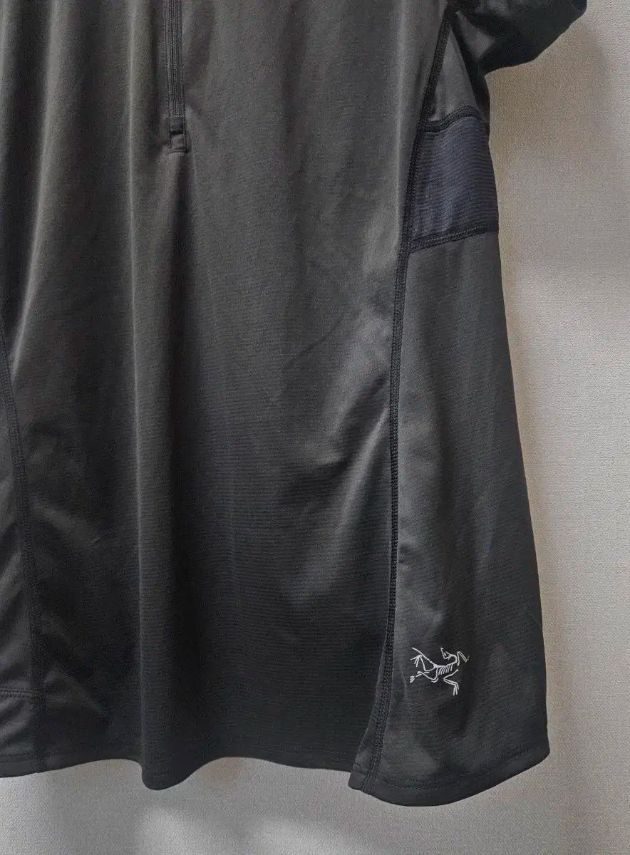 ARC TERYX アークテリクス ハーフジップ Tシャツ M