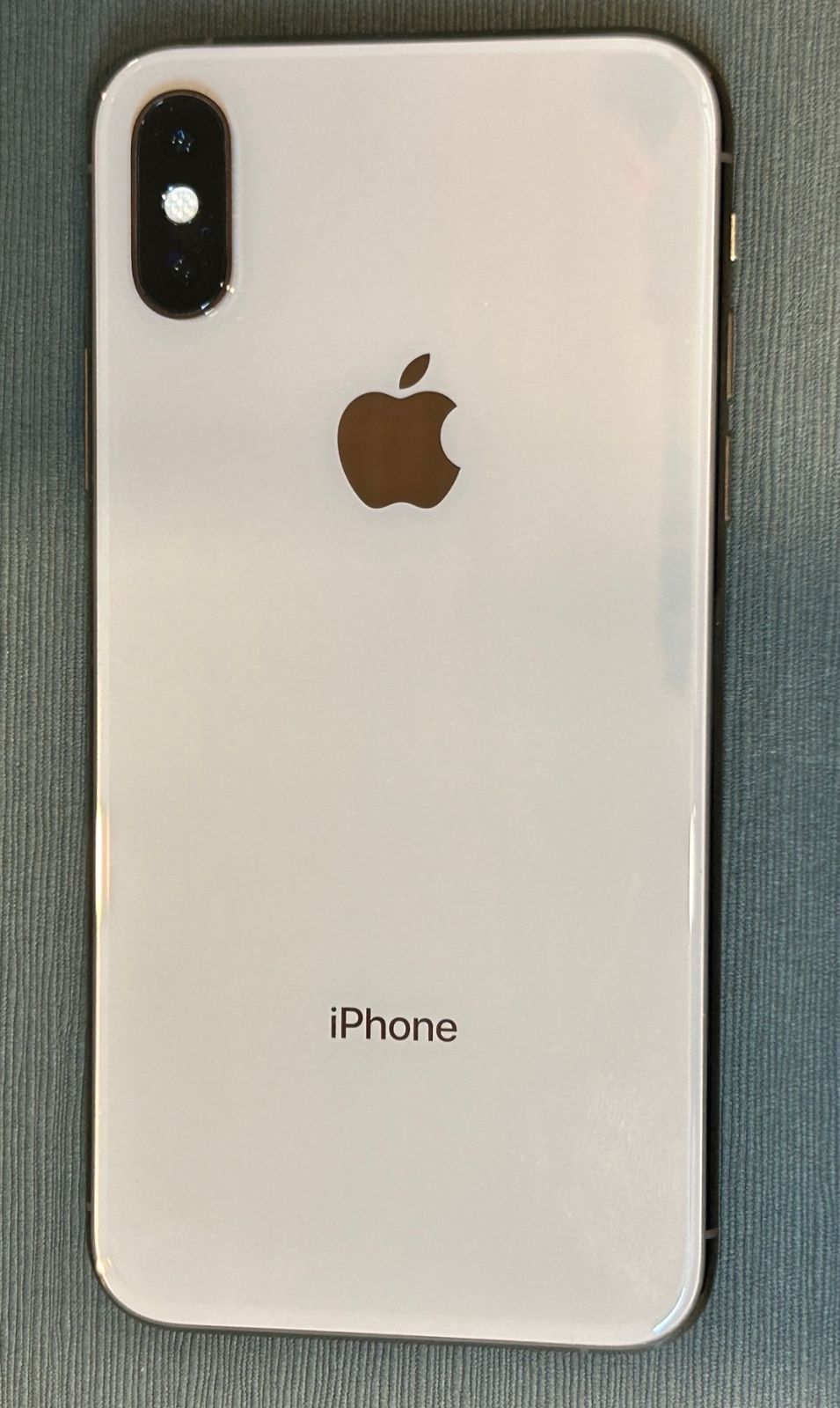 ジャンク】iPhone XS ゴールド 64GB-40- - メルカリ