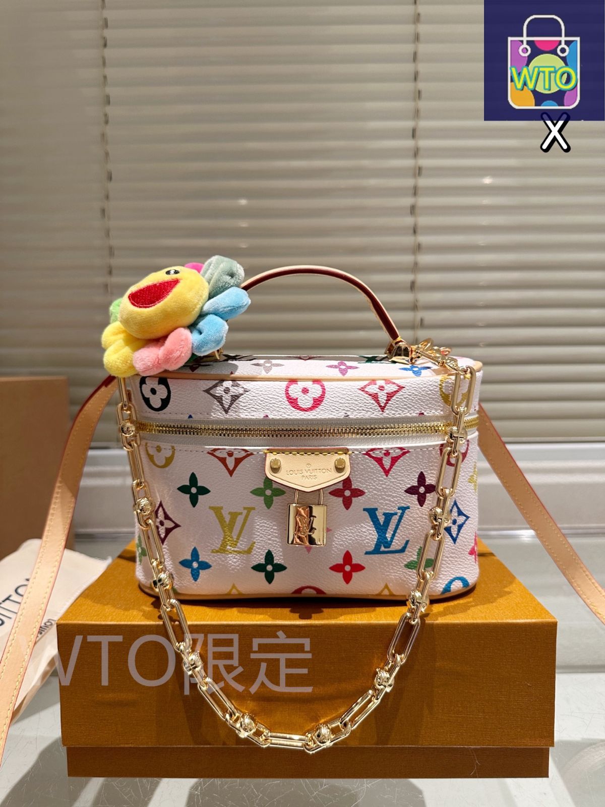 ＊村上隆コラボ＊【Louis Vuitton】ヴァニティ チェーン ポーチ 今日特価】LV x Takashi Murakami White Multicolor Vanity