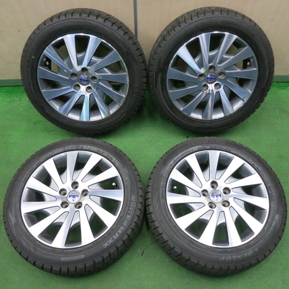 [送料無料] バリ溝！21年！9.5分以上ボルボ V70 純正 225/50R17 スタッドレス ダンロップ ウインターマックス WM02 17インチ PCD108/5H4121602TNス