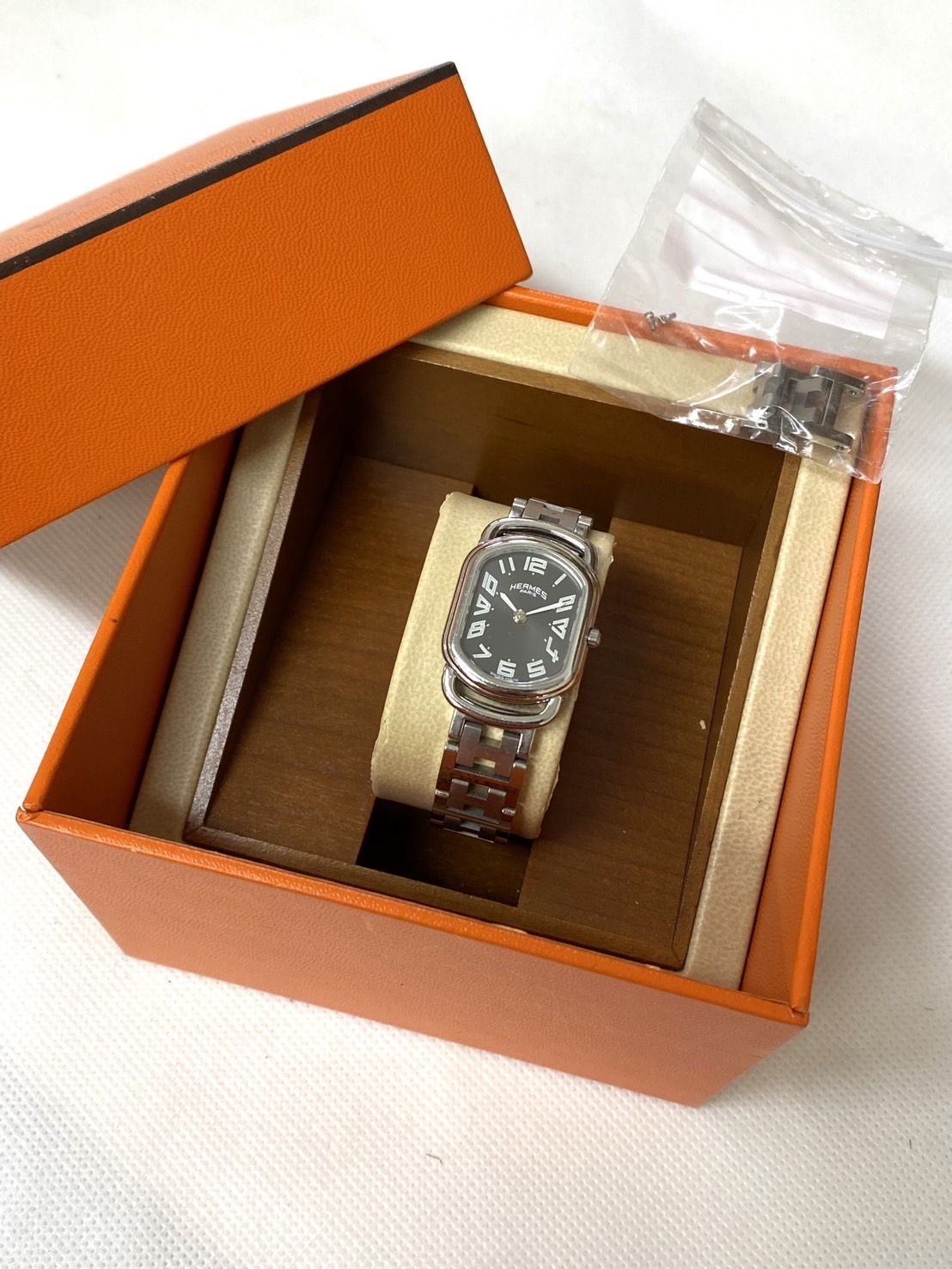HERMES エルメス 腕時計 レディース RA1.210 ラリー グレー文字盤 クォーツ 電池切れ Ik042405