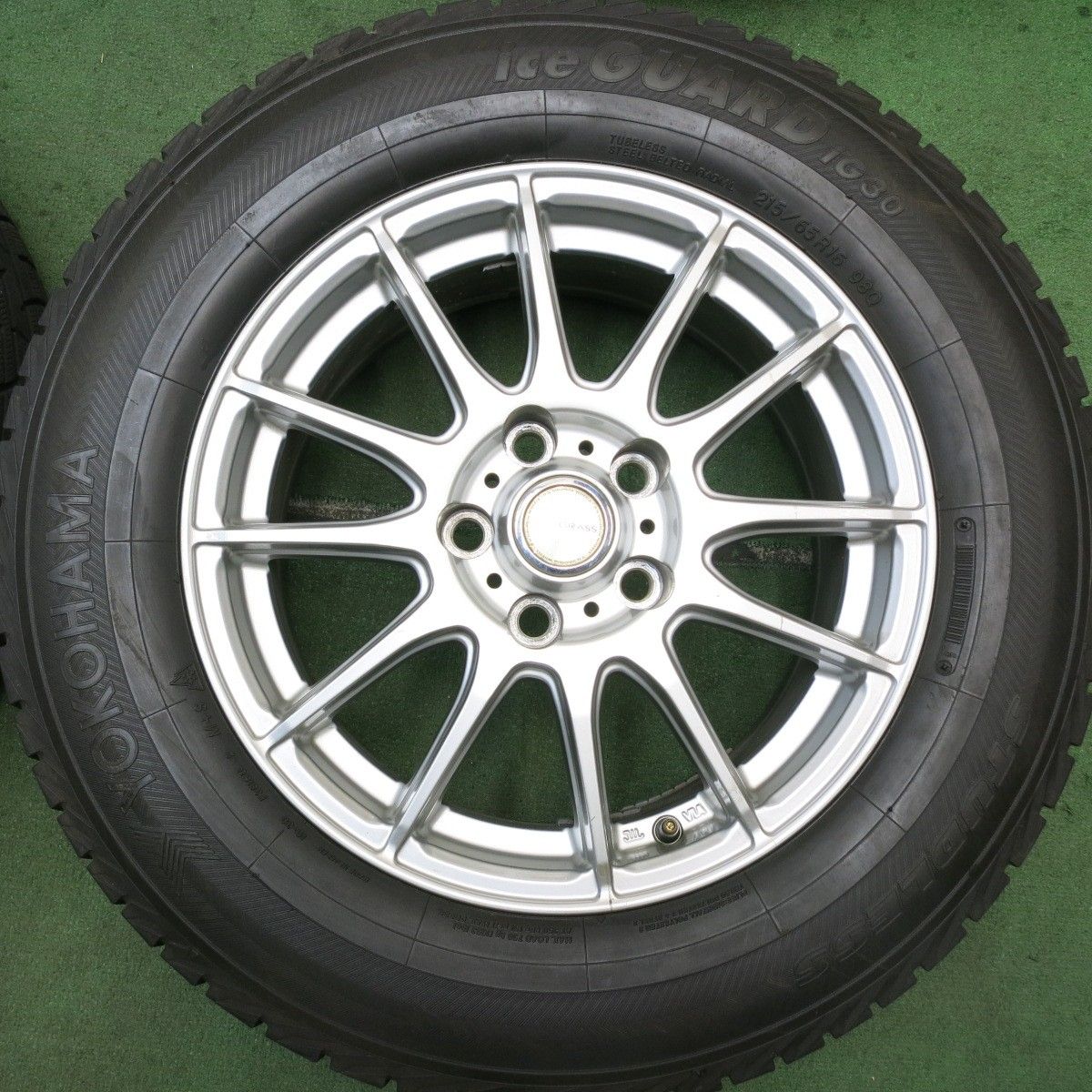ヨコハマ 215/65R16 pcd114、スタッドレス・ホイールセット4本 ヨコハマ 215/65R16 pcd114、スタッドレス・ホイールセット4本 4本価格