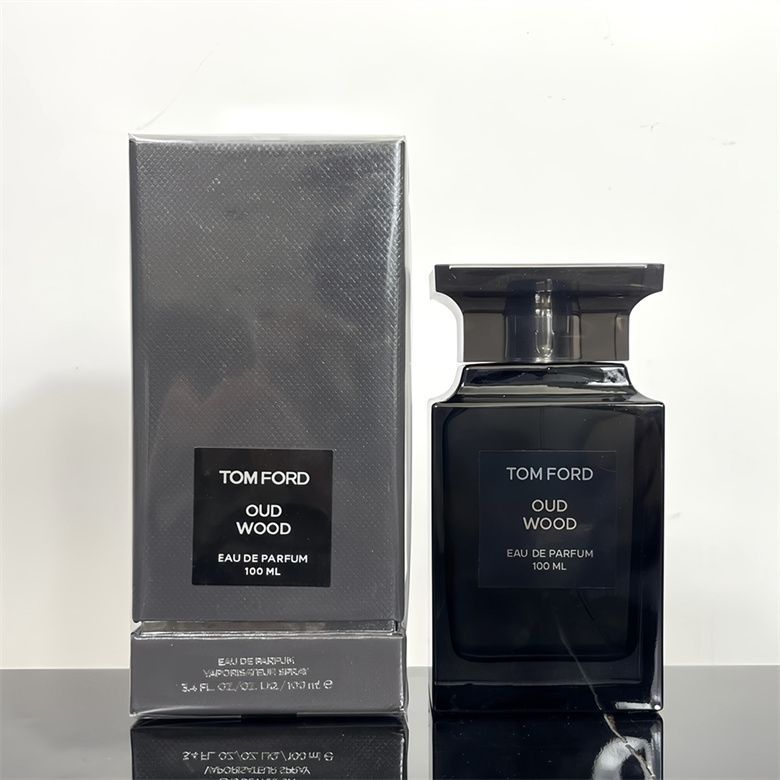 新品 トムフォード 香水 OUD WOOD 100ml 香水 - メルカリ