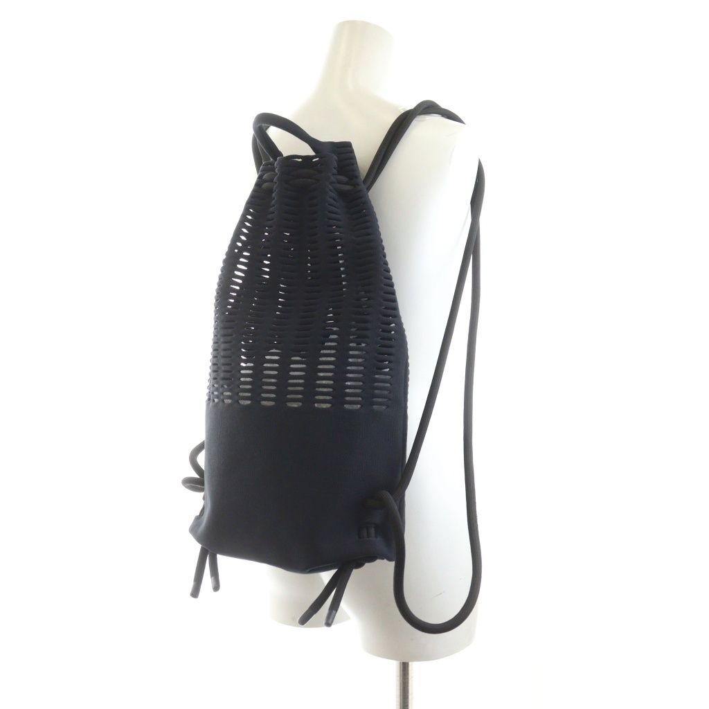 HOMME PLISSE ISSEY MIYAKE 黒リュック ISSEY MIYAKE(イッセイミヤケ