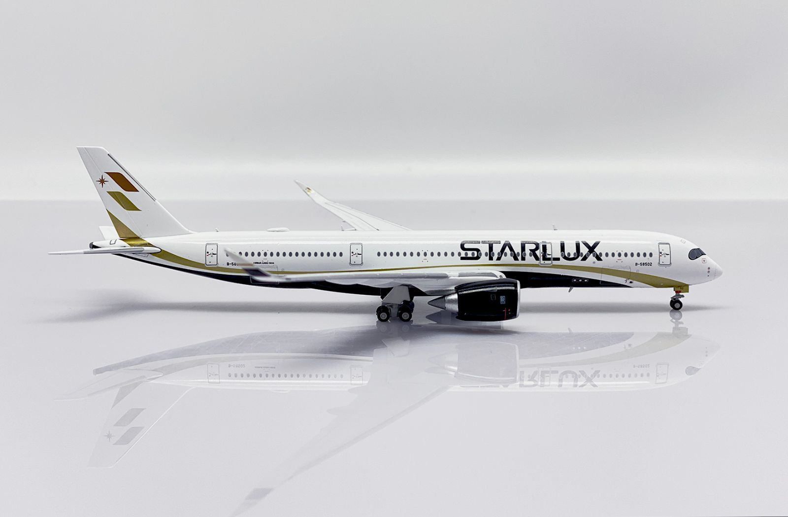 A350-900 B-58502