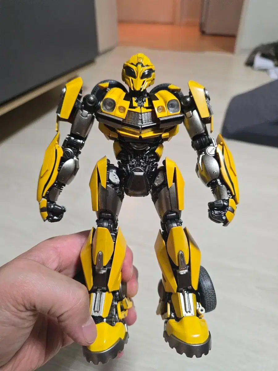  threezero DLX ビーストの 前奏曲 バンブルビー 出品 その他