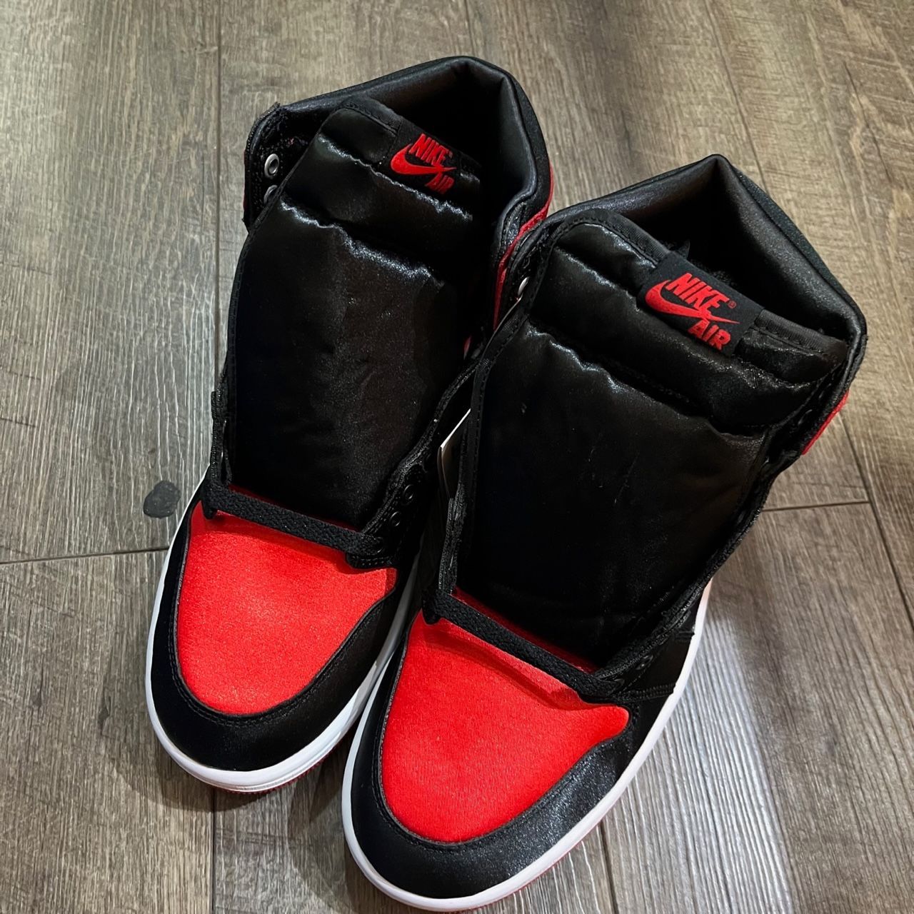 未使用品 Nike WMNS Air Jordan 1 Retro High OG 