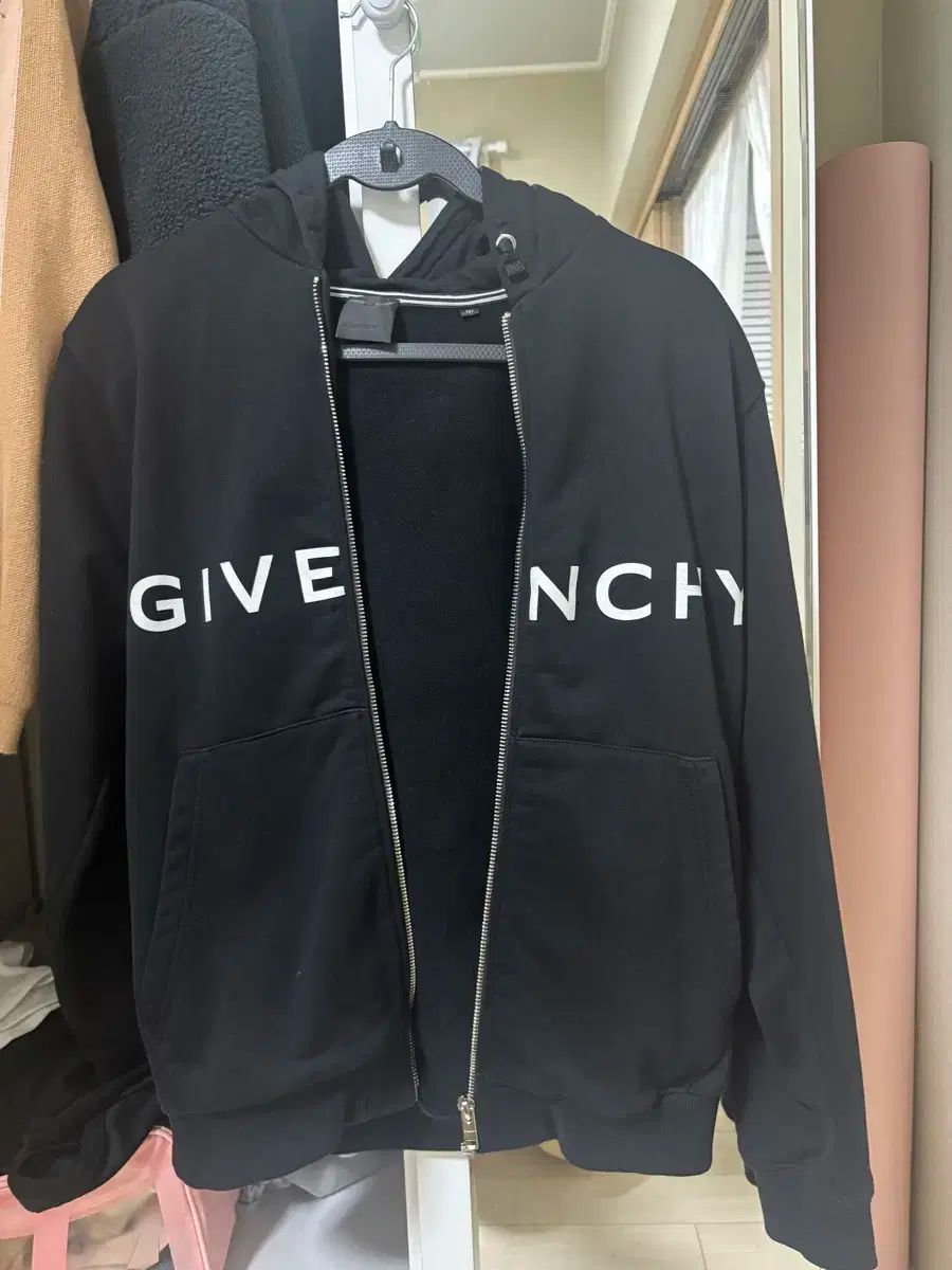 Givenchy ジバンシィ 裏起毛 フードジャケット S