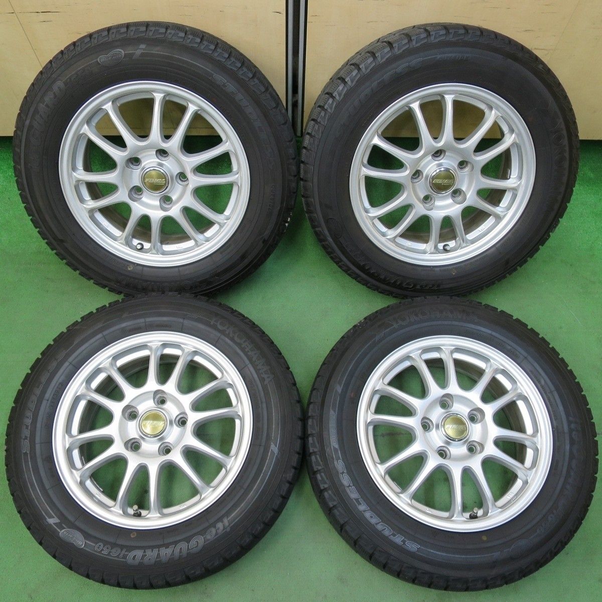 バリ溝 キレイ 9.5分 スタッドレス 195 65R15 ヨコハマ アイスガード iG50 FINAL MIND ファイナル マインド 15インチ PCD114.3 5H 5032403イス