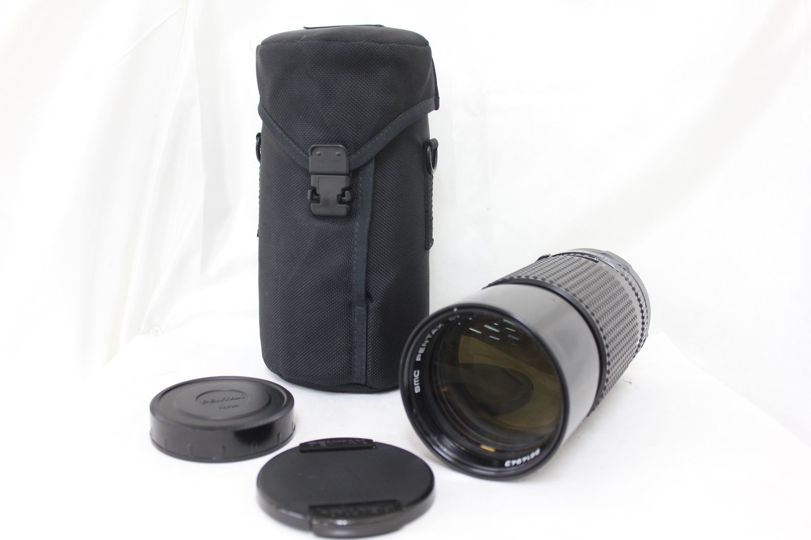 返品保証 ペンタックス Pentax smc Pentax 67 300mm F4 ソフトケース 前後キャップ付き レンズ e180