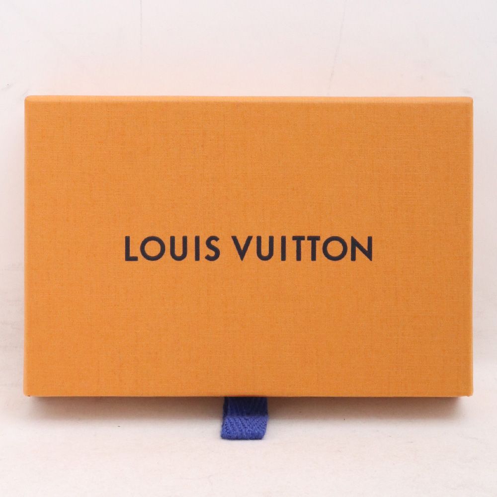 LOUIS