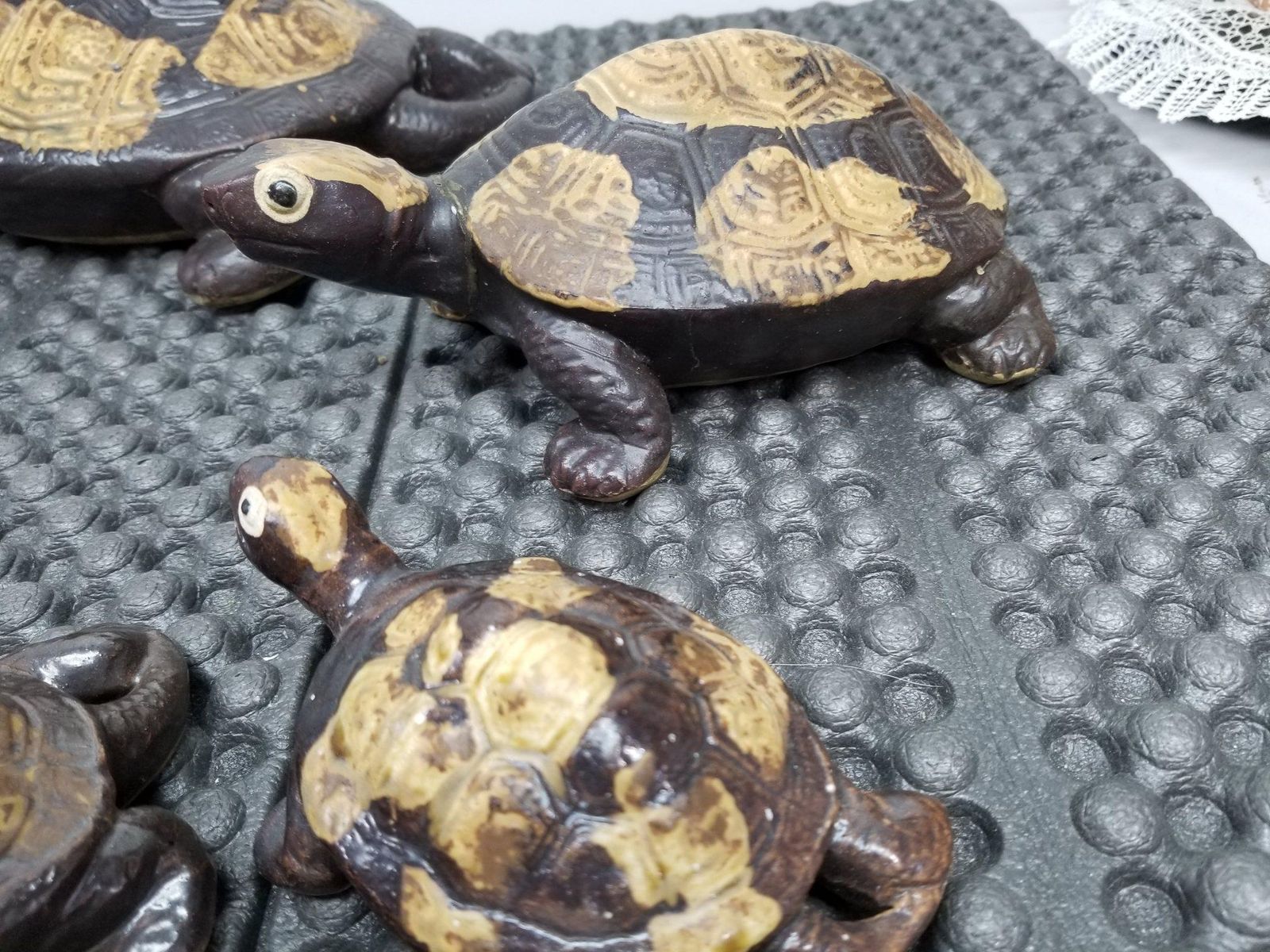最新アイテムを多数掲載！ 信楽焼 亀屋隆行 亀の置物10点まとめて 福カメ 陶器製 縁起物 庭園インテリア A7648Ｅ14 安定した
