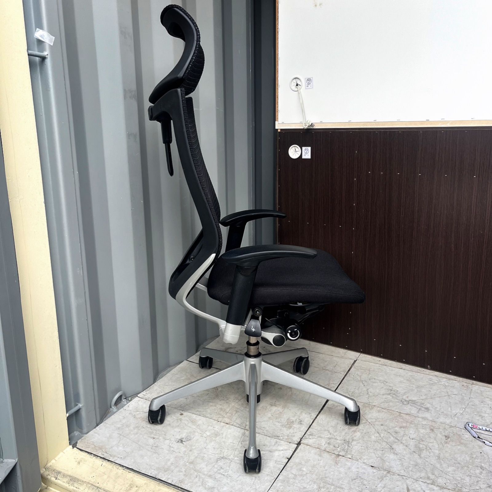 取付無料！オカムラ バロンチェア 人間工学 座クッション ブラック 