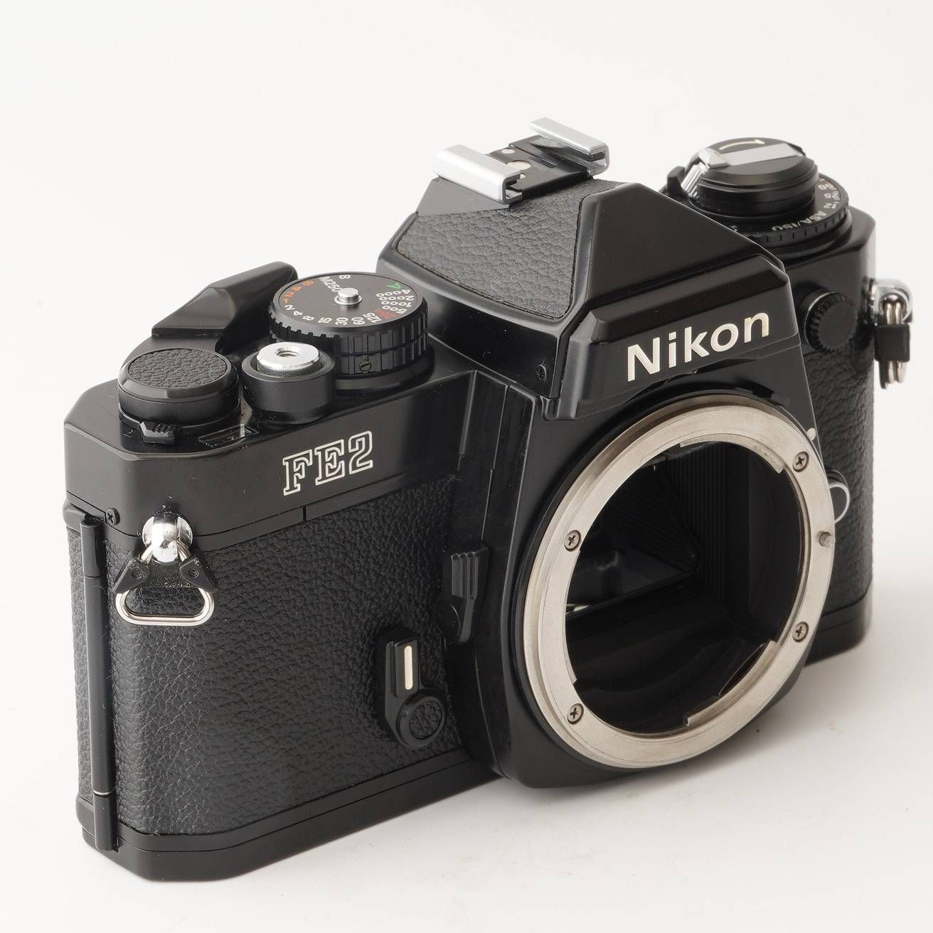 ニコン / Nikon FE Body と FE2 Body　ジャンク品 ニコン Nikon FE2 ブラックボディ / Series E 36-72mm F3.5