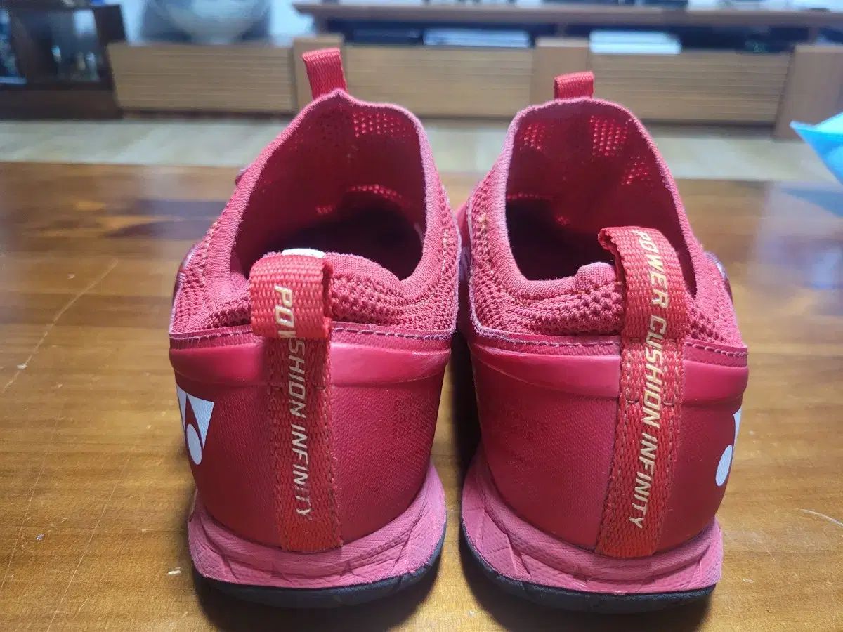 YONEX インフィニティ