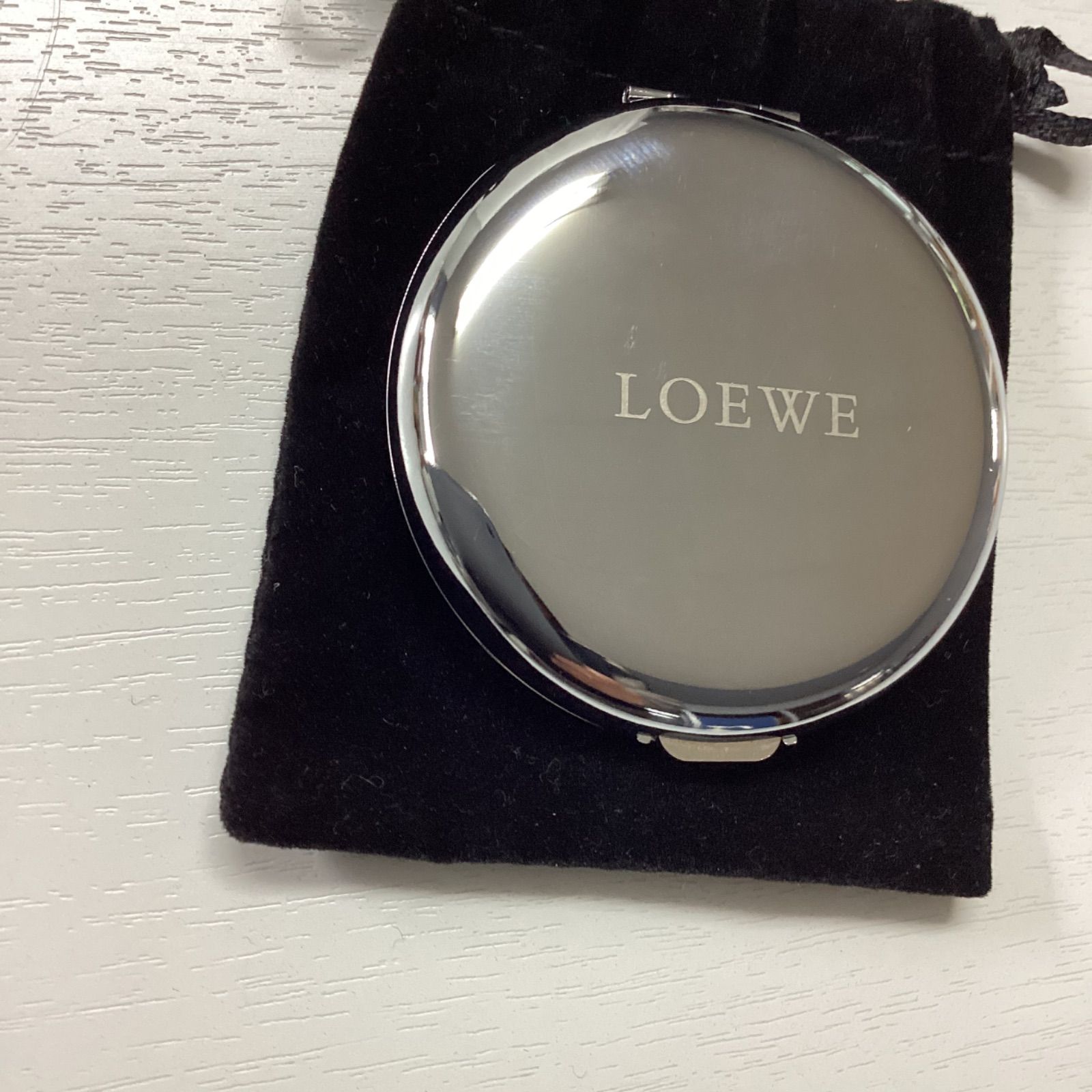 LOEWEロエベコンパクトミラー☆希少品☆ - メルカリ