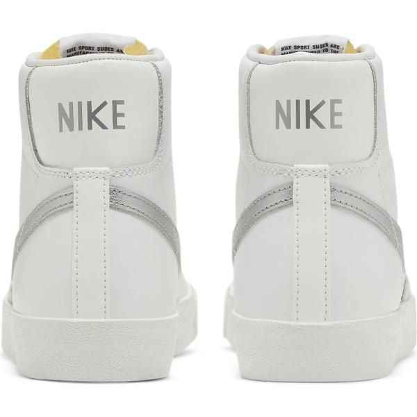 NIKE BLAZER MID '77 ナイキ ブレーザー MID '77 